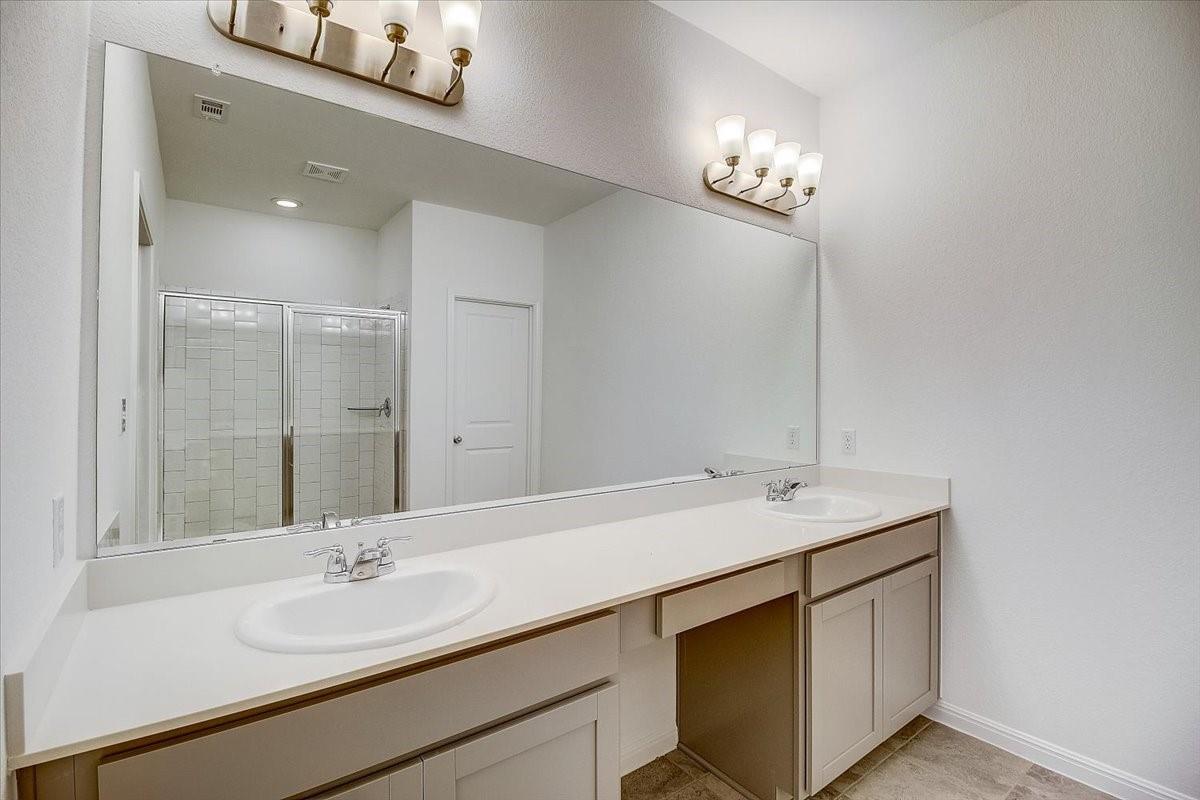 117 Lacey Oak Loop Property Photo 23