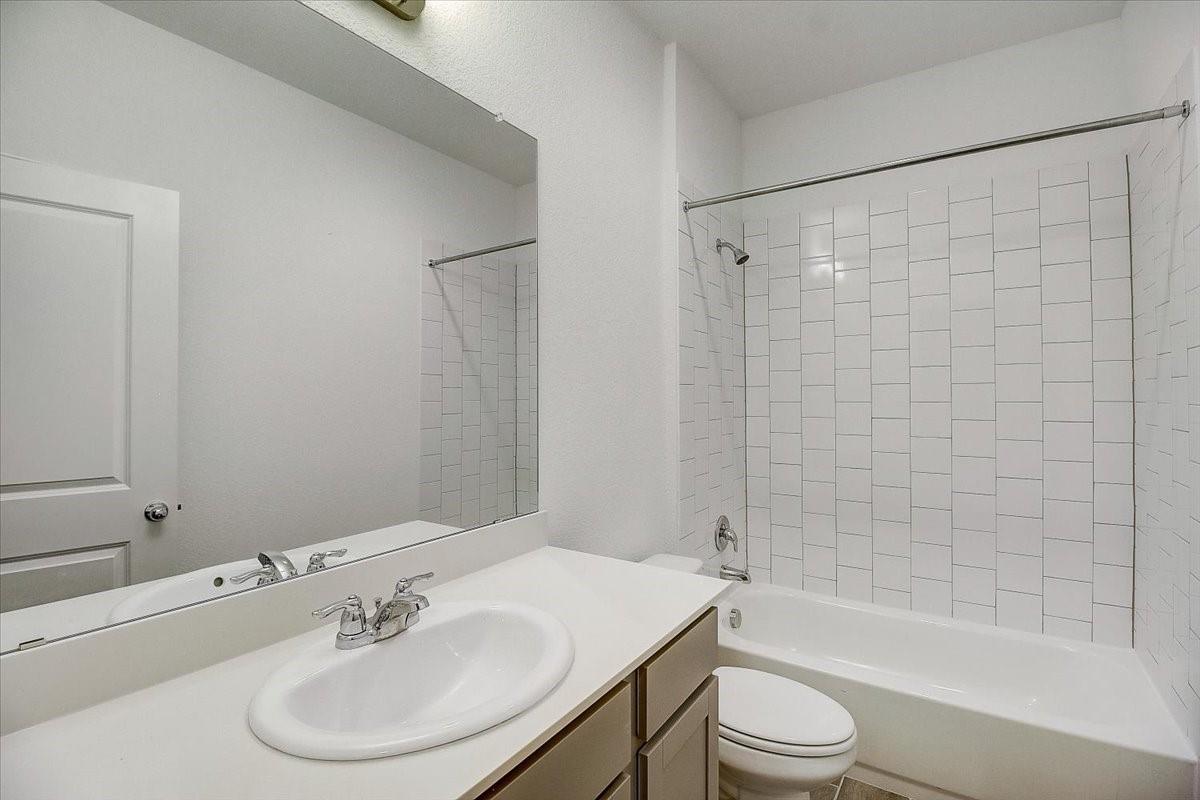 117 Lacey Oak Loop Property Photo 30