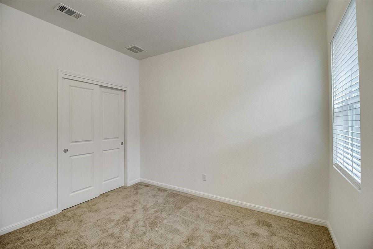 117 Lacey Oak Loop Property Photo 32