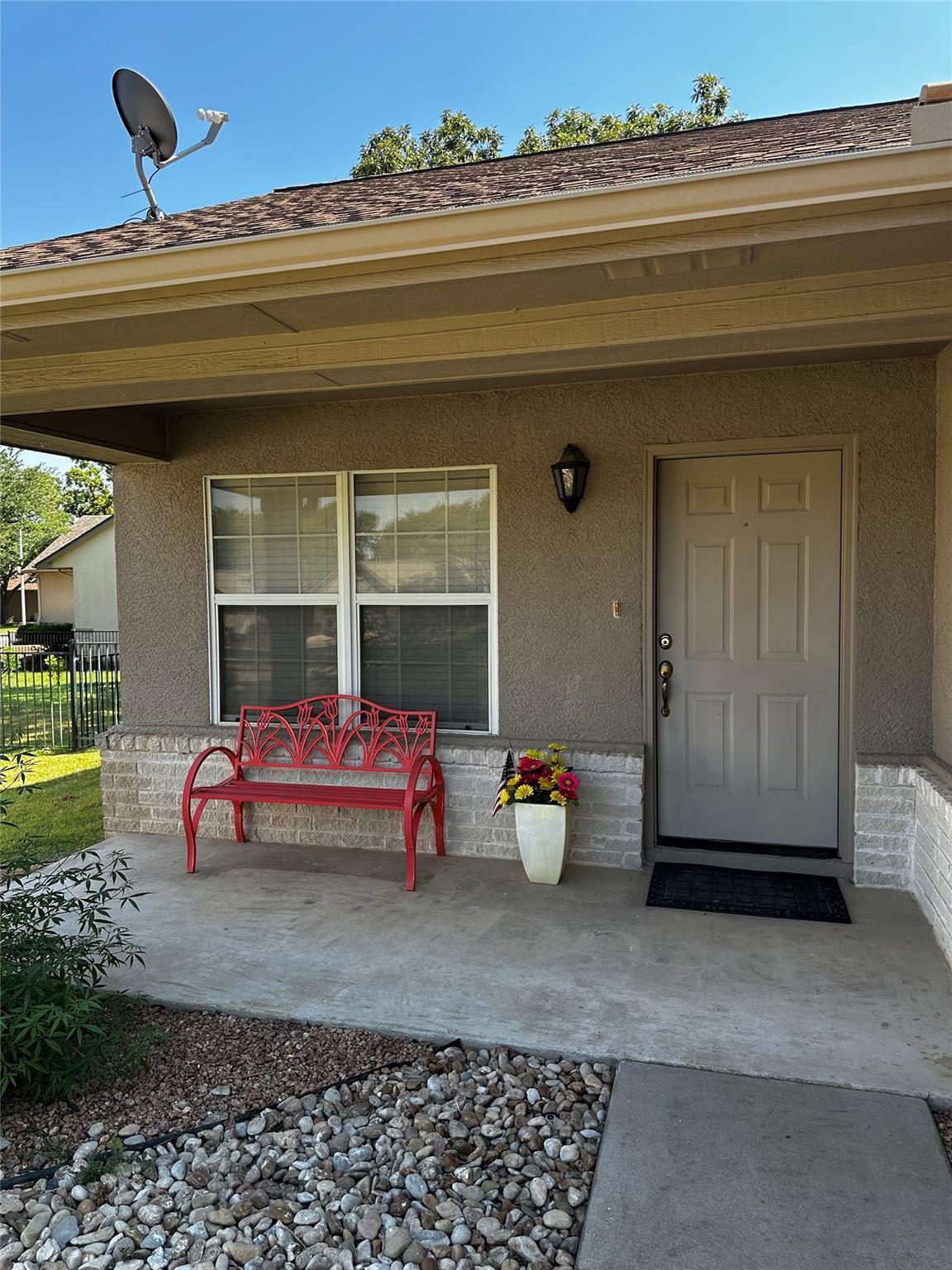 101 Red Poppy Trl Property Photo 2