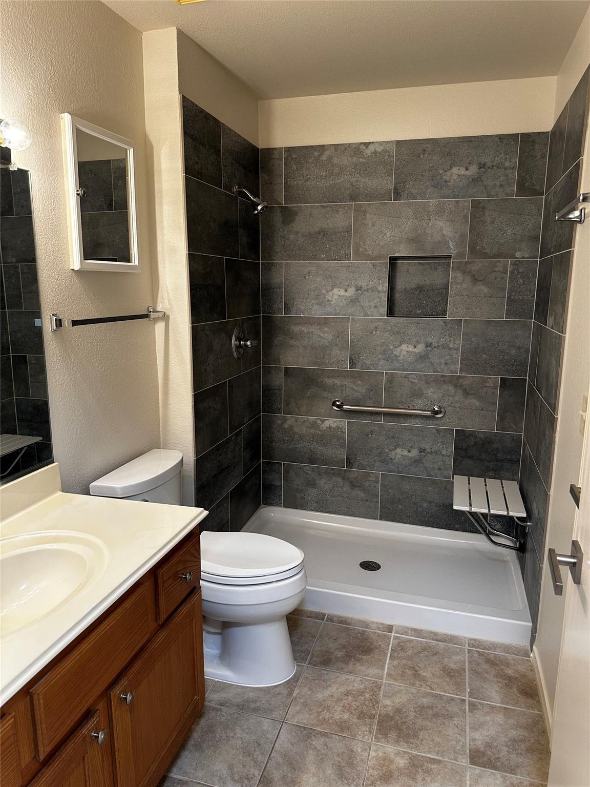 101 Red Poppy Trl Property Photo 5