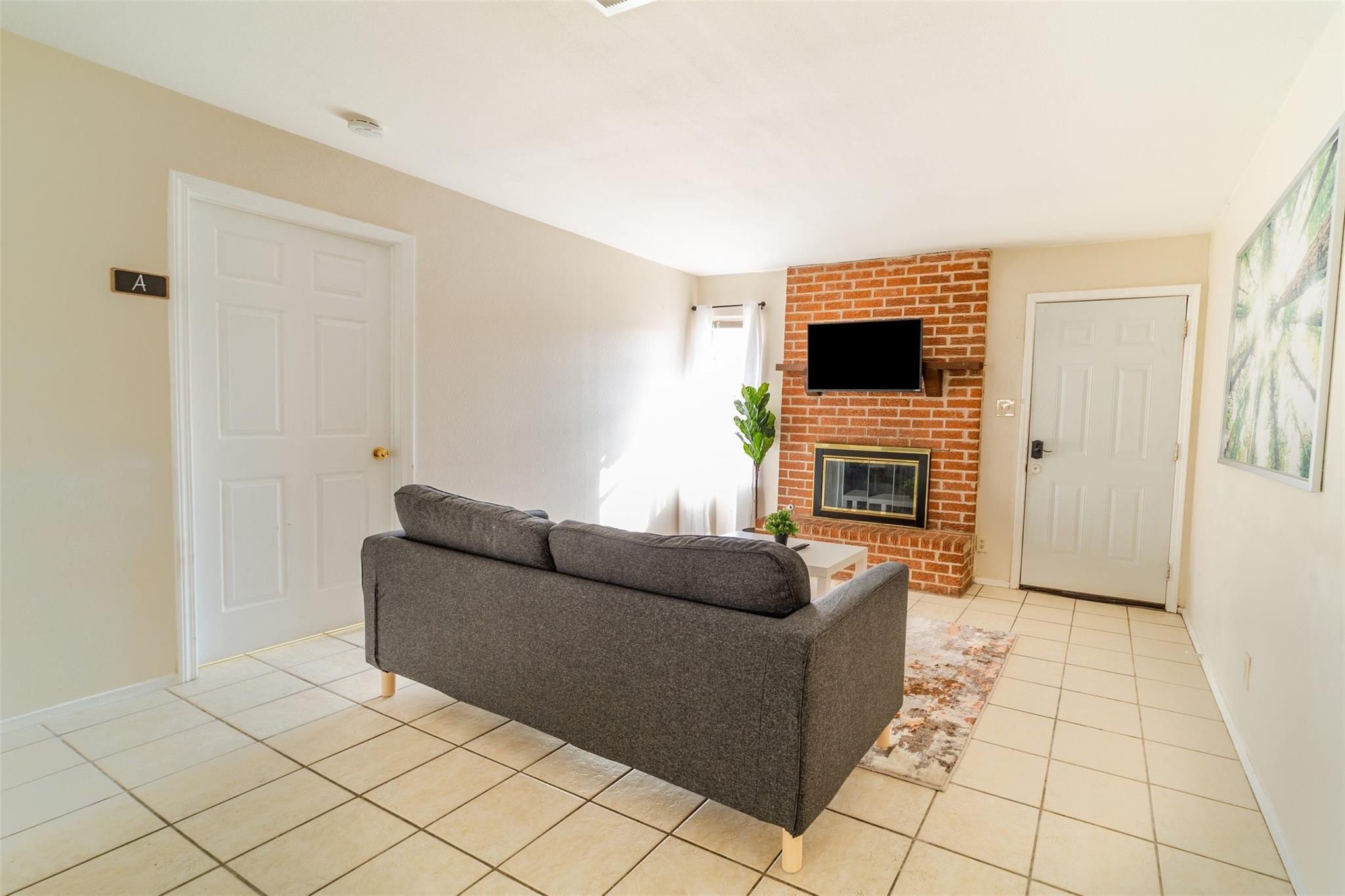 1738 Rutland Dr #a Property Photo 8