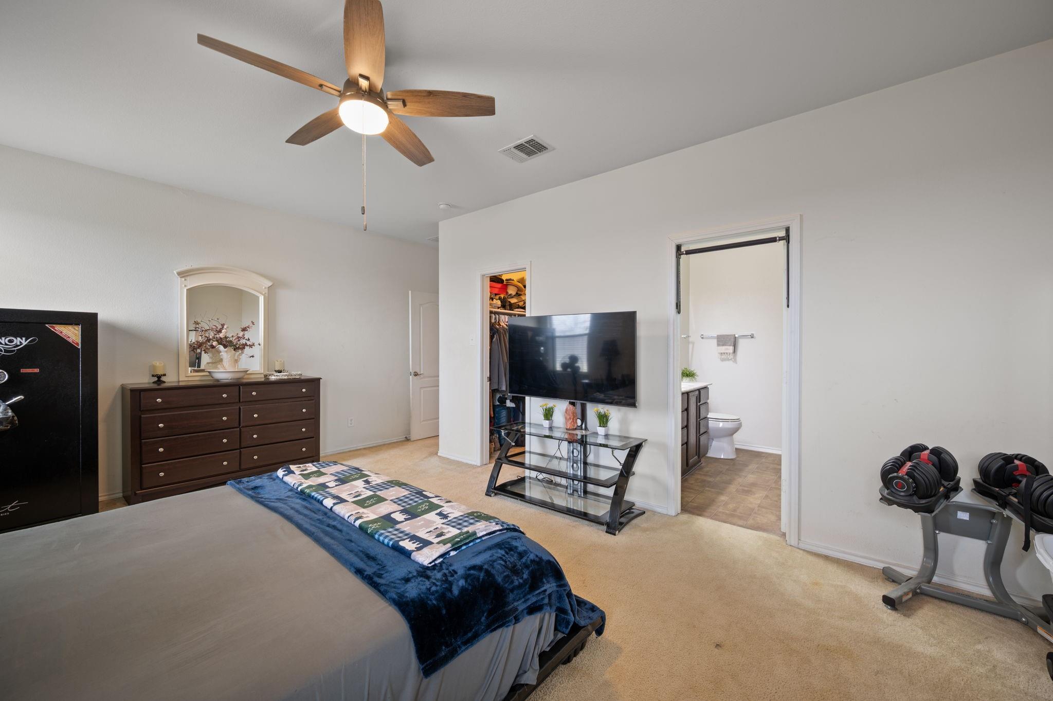 607 Saul St Property Photo 15