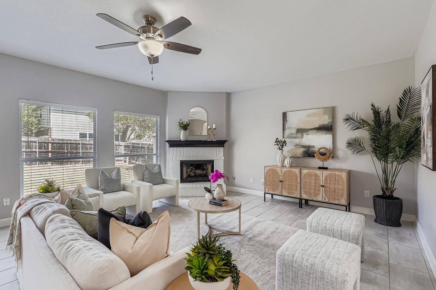 1420 Quicksilver Cir Property Photo 5