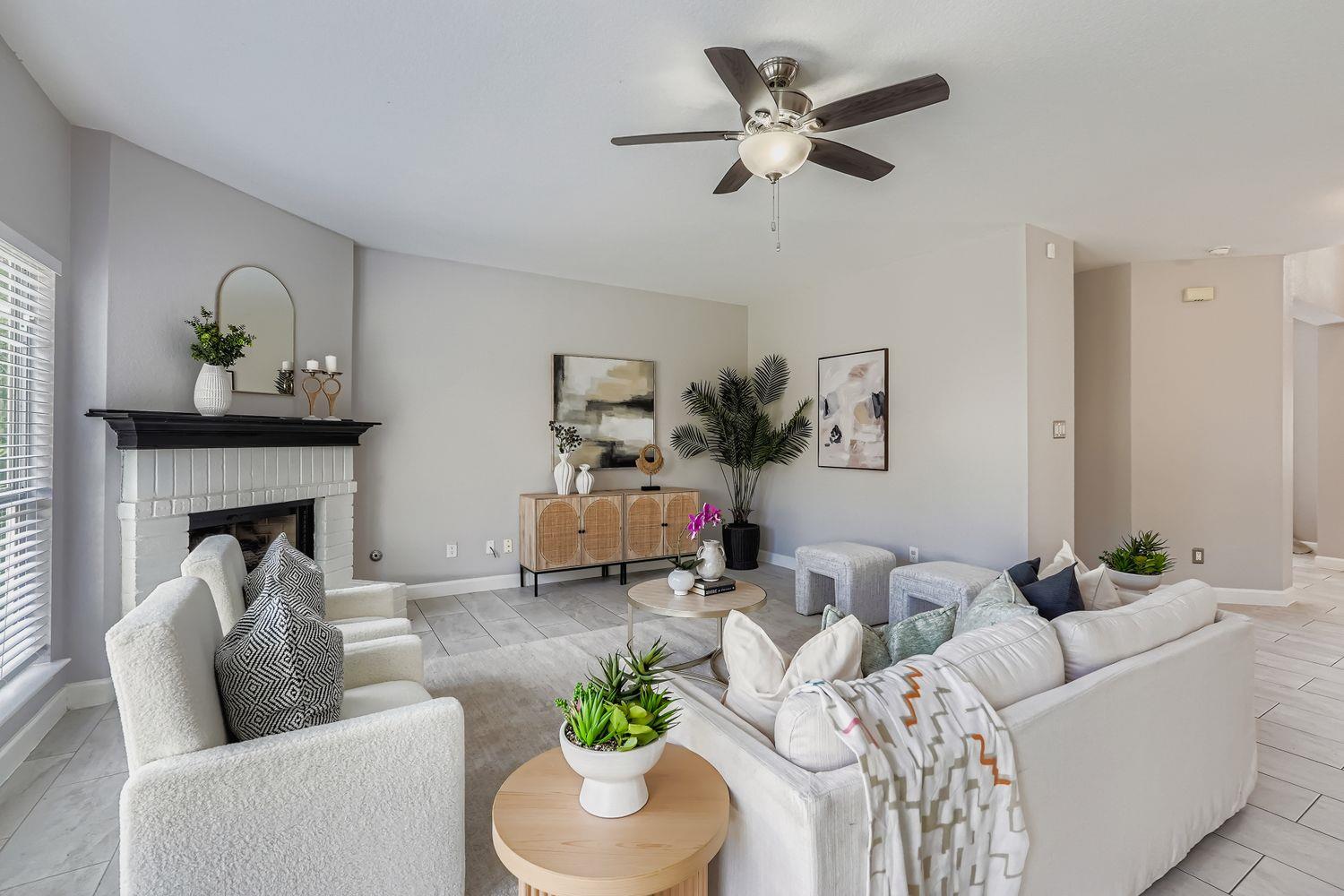 1420 Quicksilver Cir Property Photo 6