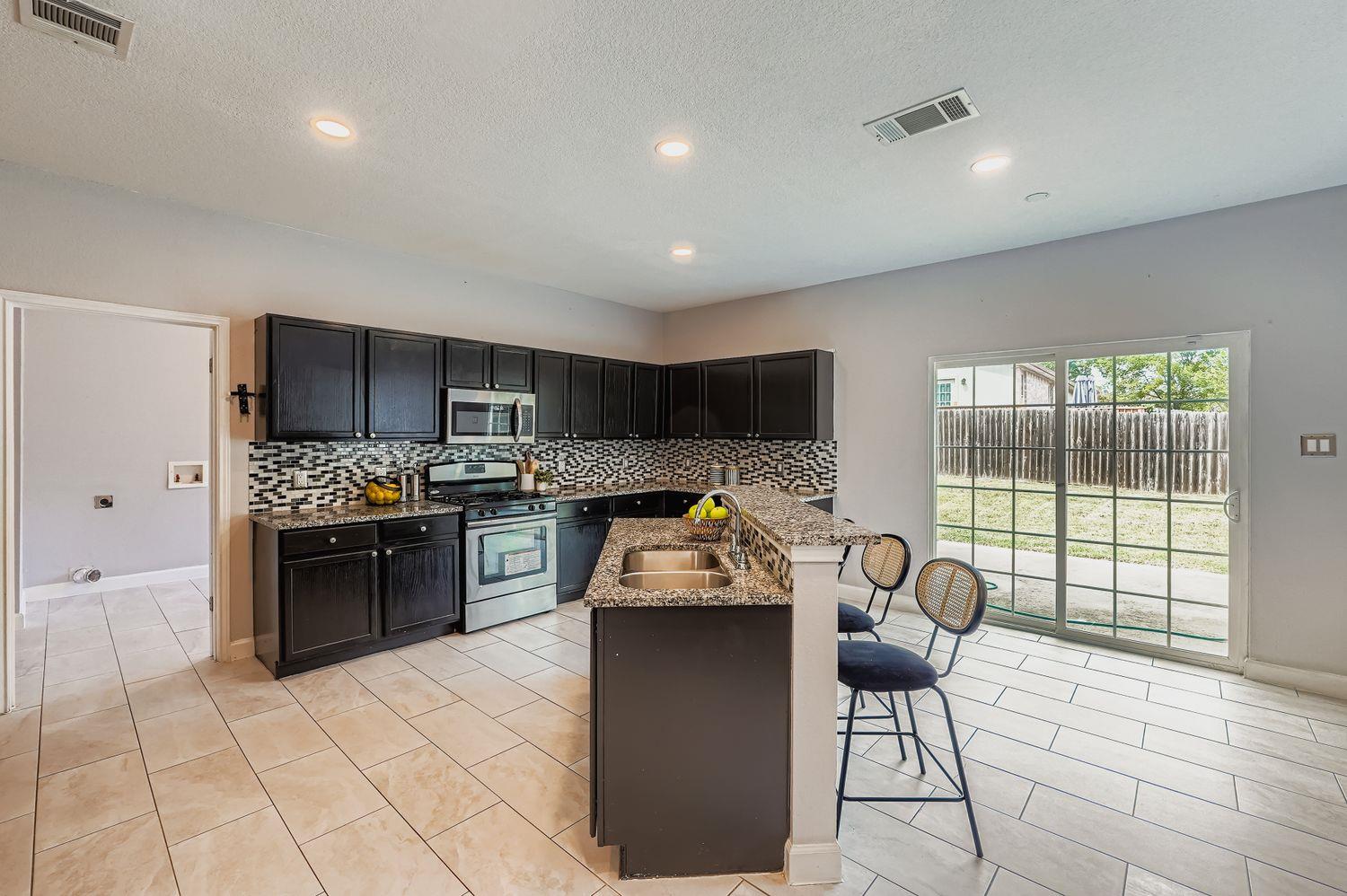 1420 Quicksilver Cir Property Photo 13