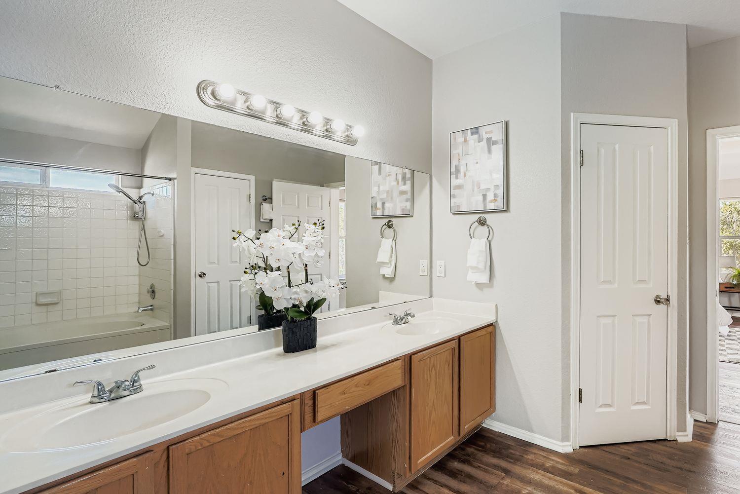 1420 Quicksilver Cir Property Photo 20