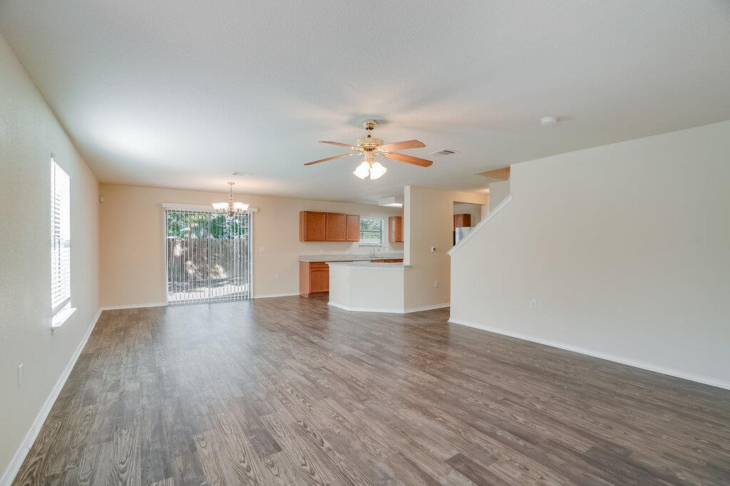 6812 Doyal Dr Property Photo 3