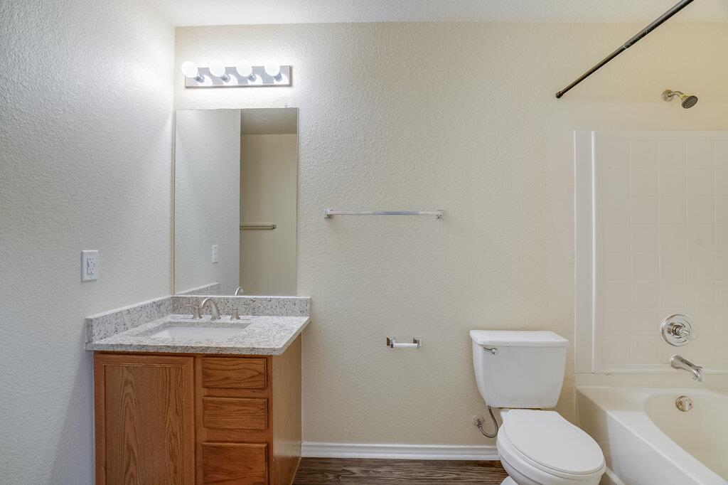6812 Doyal Dr Property Photo 11