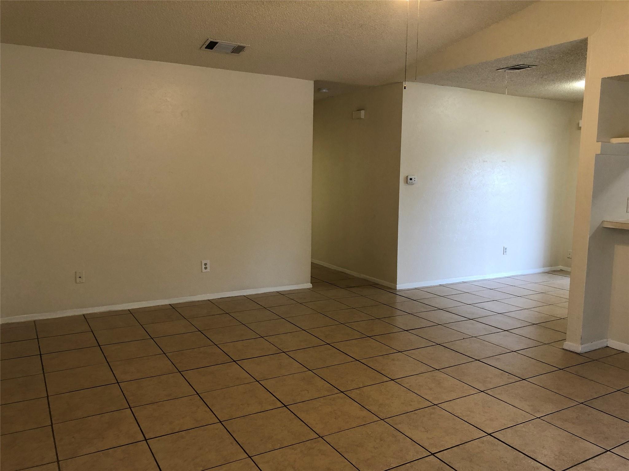 11510 Walnut Ridge Dr #b Property Photo 3