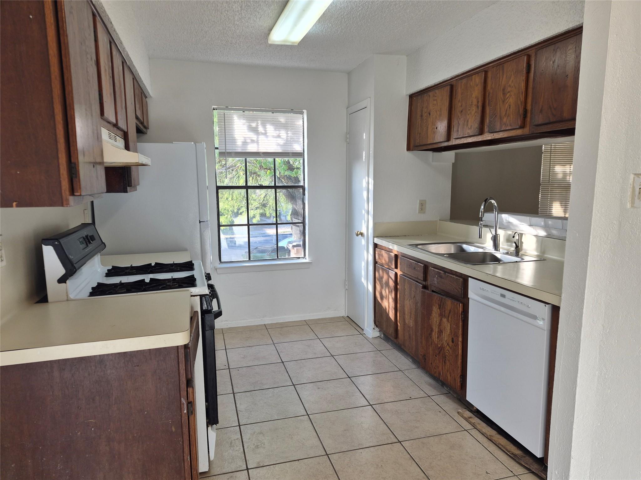 11510 Walnut Ridge Dr #b Property Photo 6