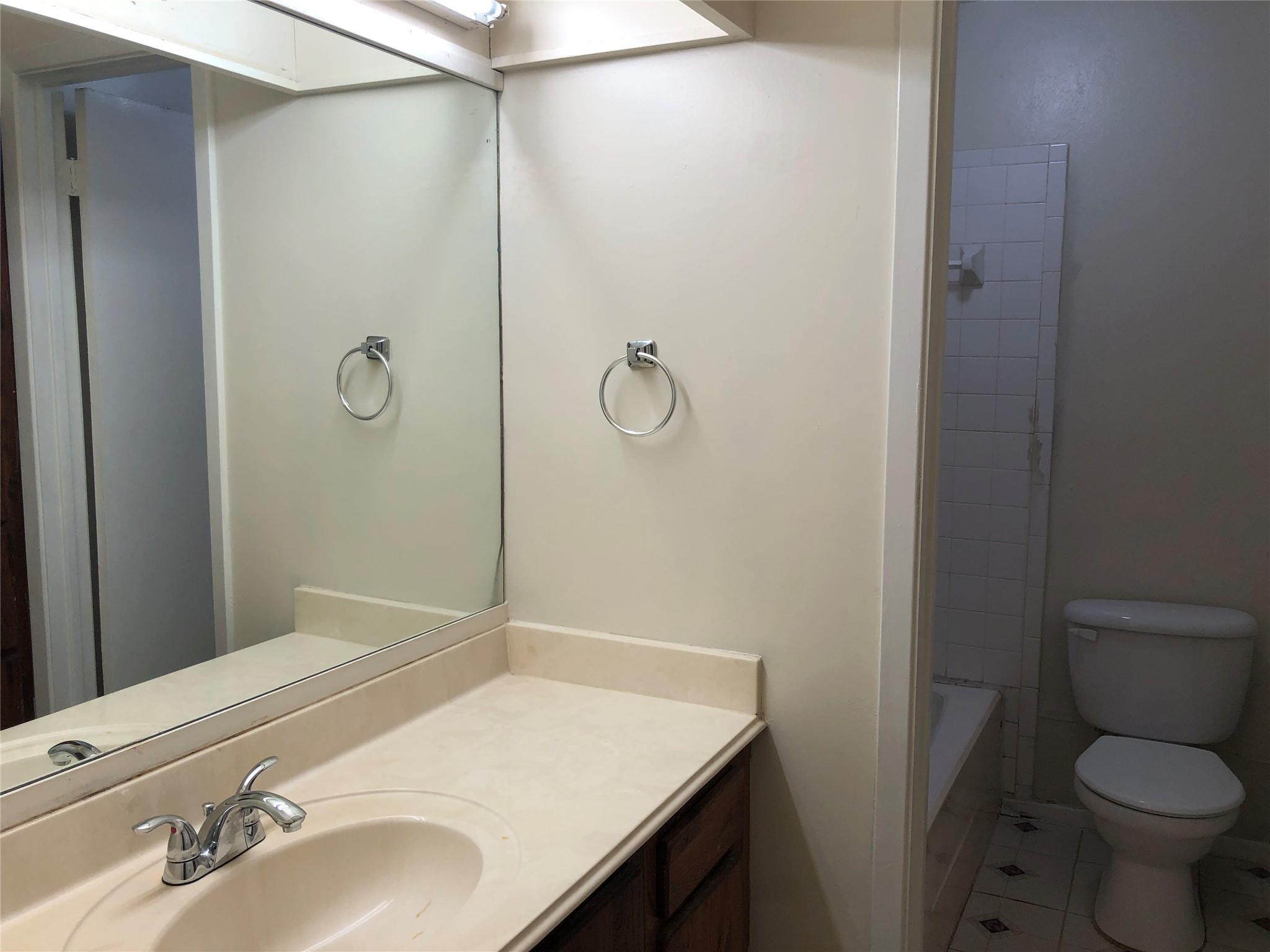 11510 Walnut Ridge Dr #b Property Photo 8