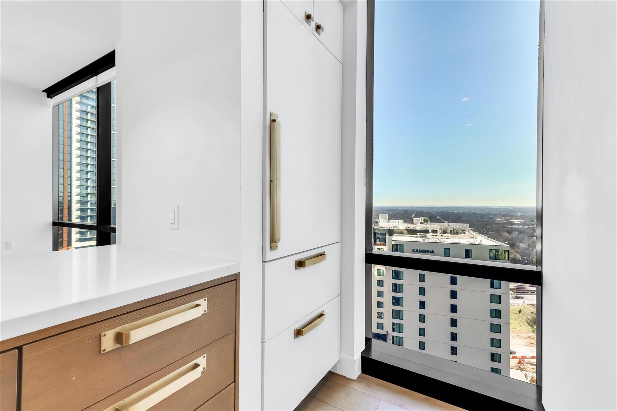 70 Rainey St #1607 Property Photo 8