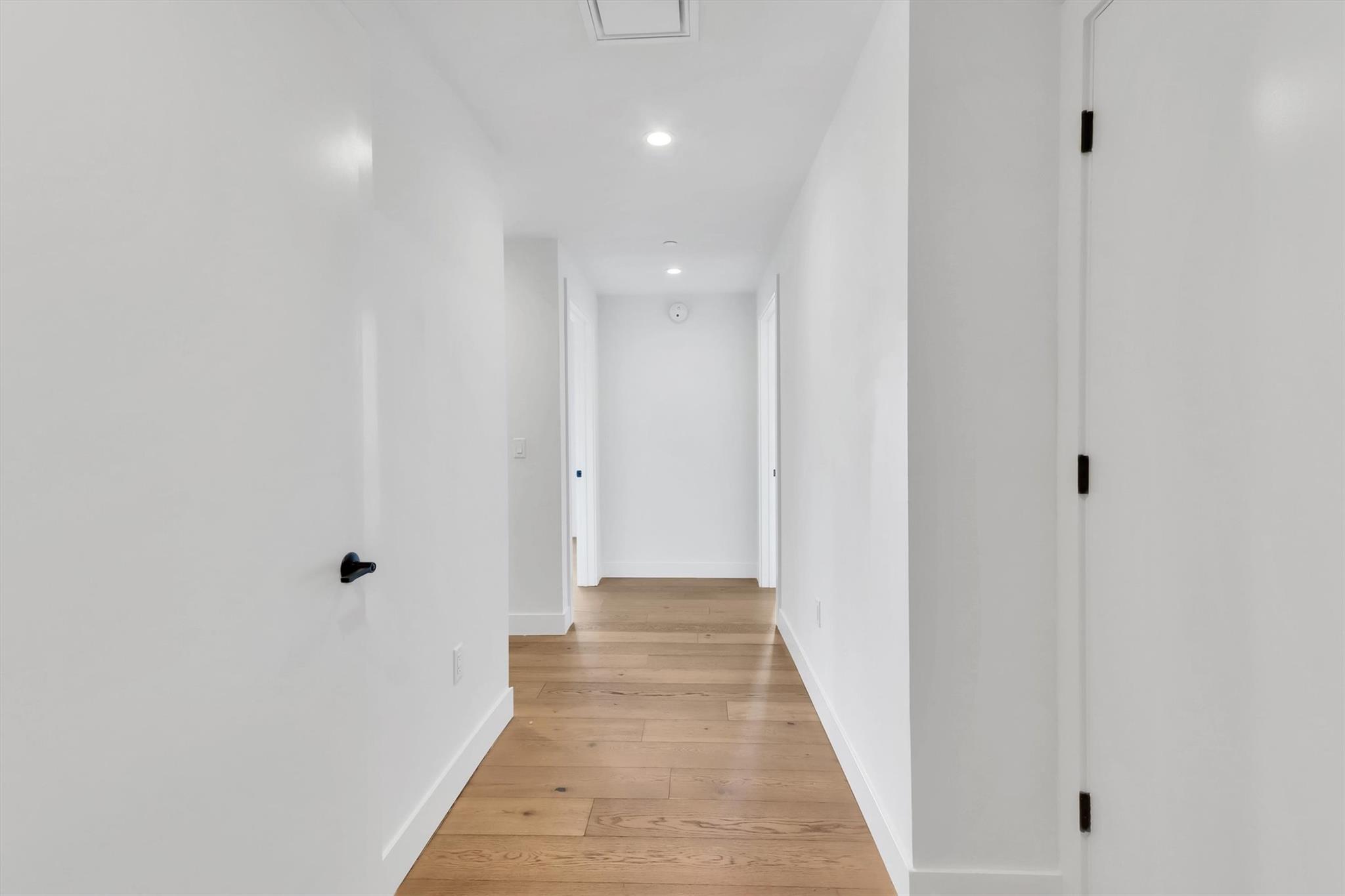 70 Rainey St #1607 Property Photo 13