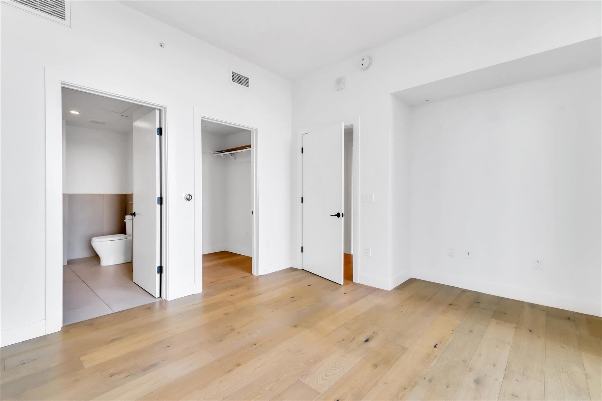 70 Rainey St #1607 Property Photo 19