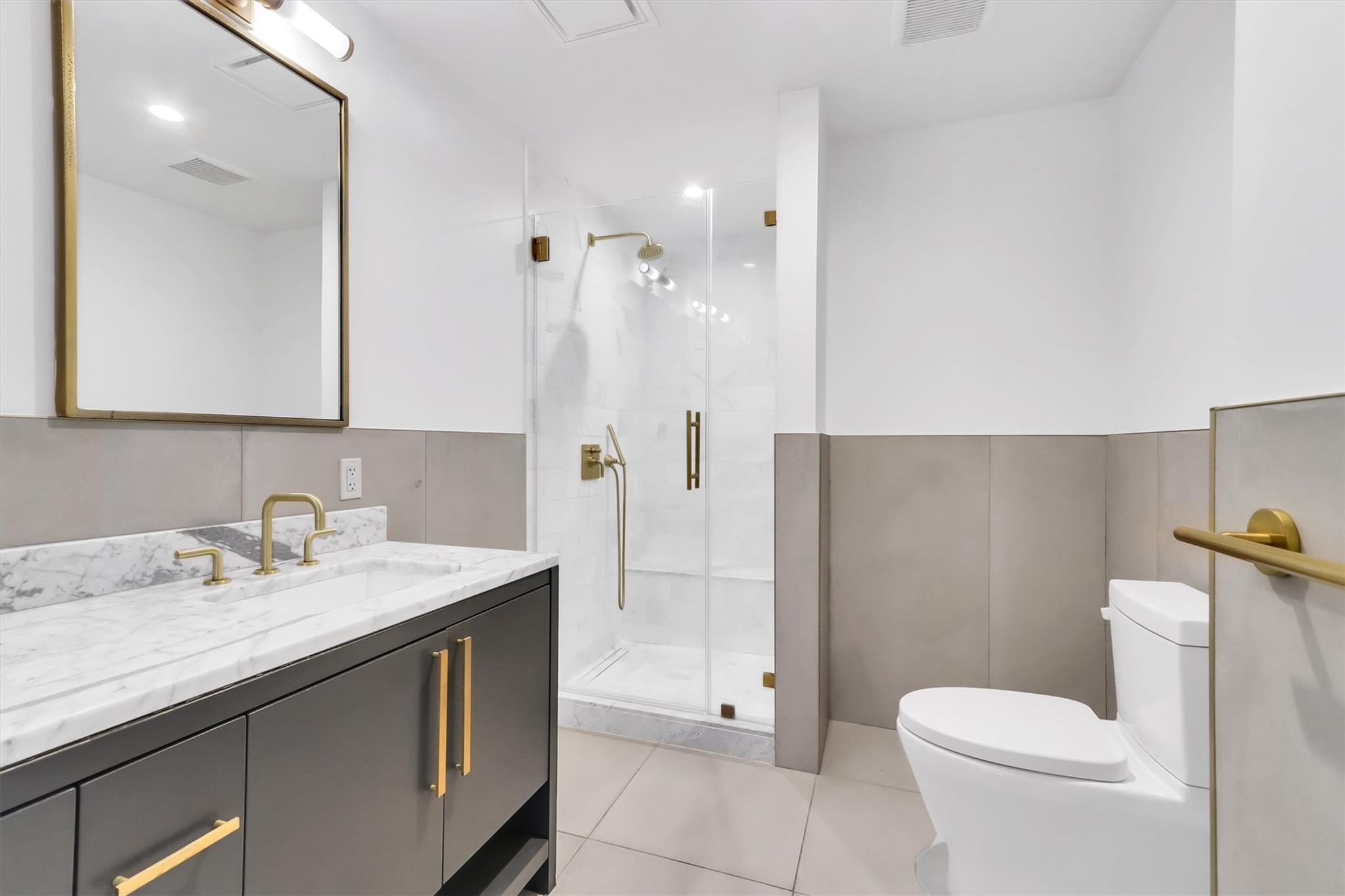70 Rainey St #1607 Property Photo 21