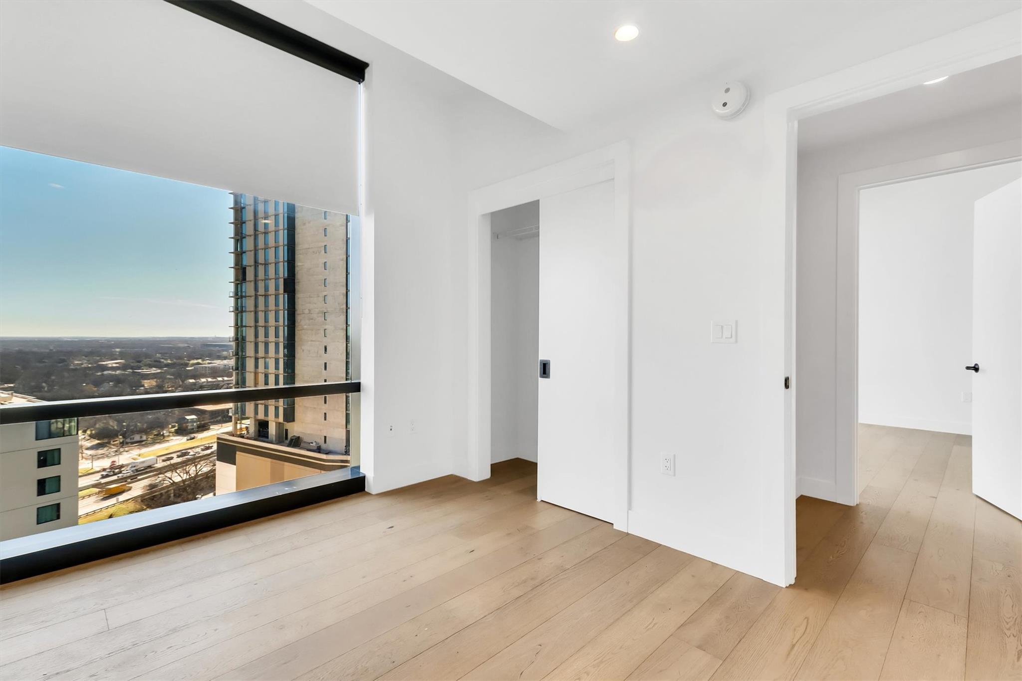 70 Rainey St #1607 Property Photo 26