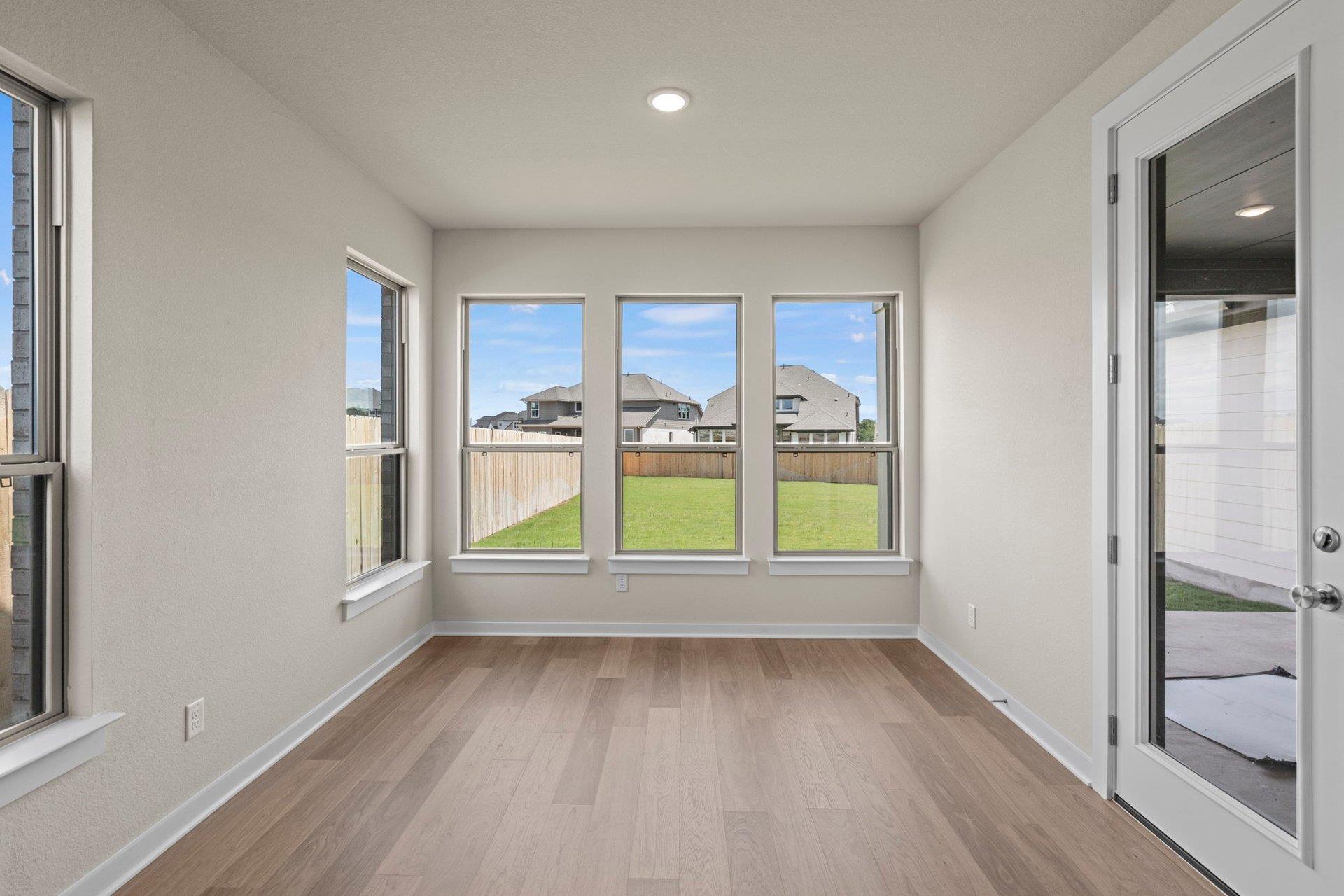 228 Pacific Grove Cir Property Photo 13