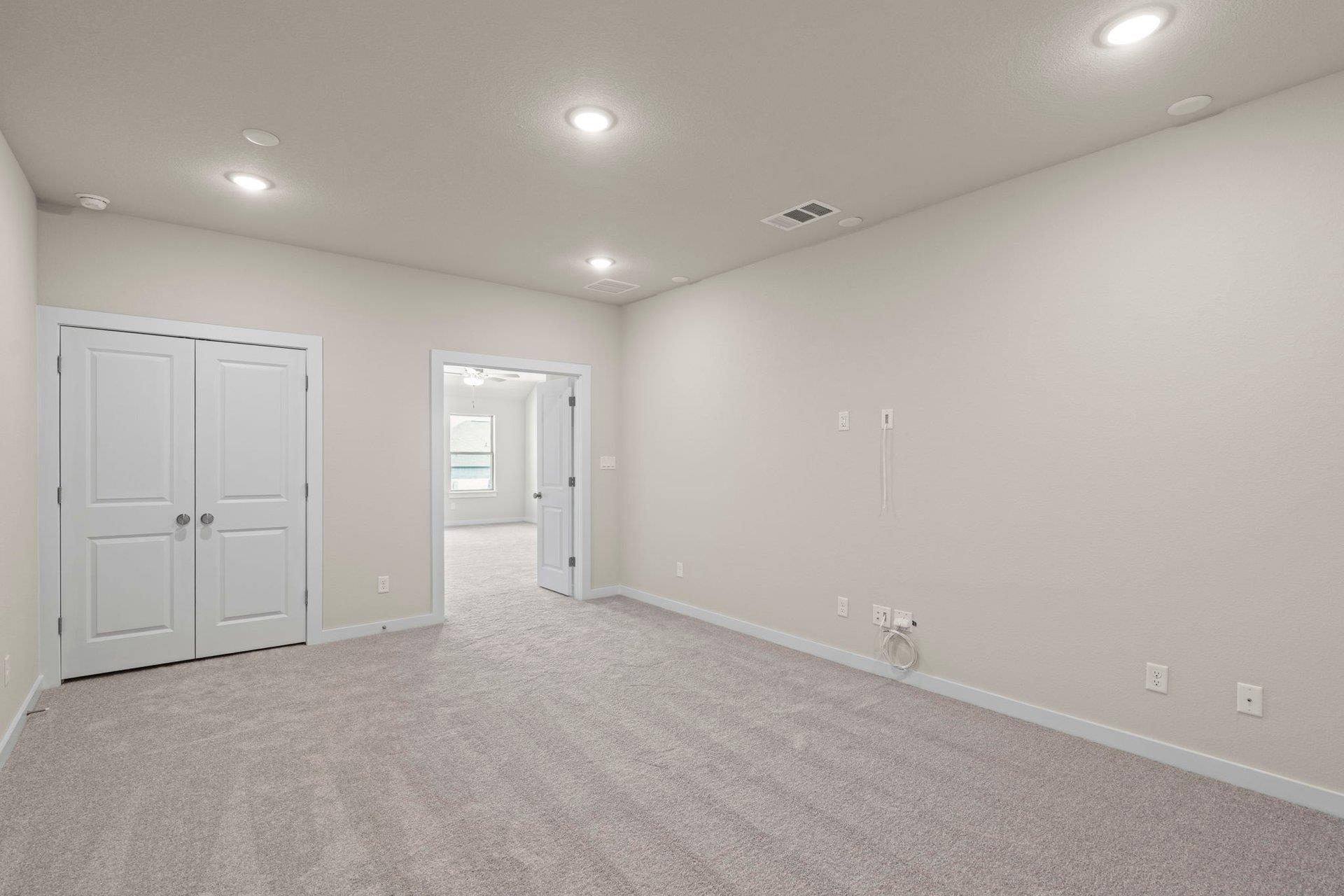 228 Pacific Grove Cir Property Photo 31