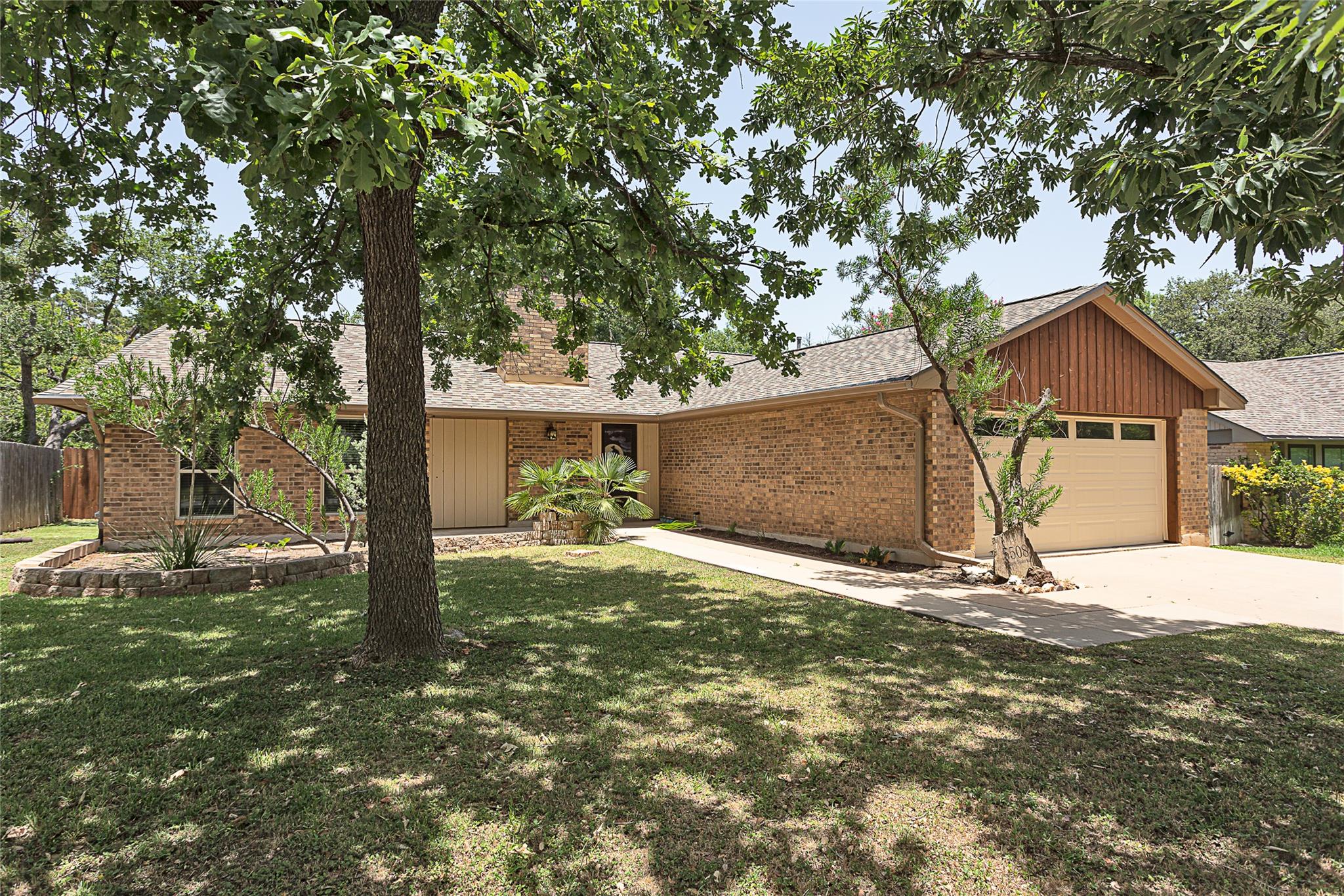 5508 Wagon Train Rd Property Photo