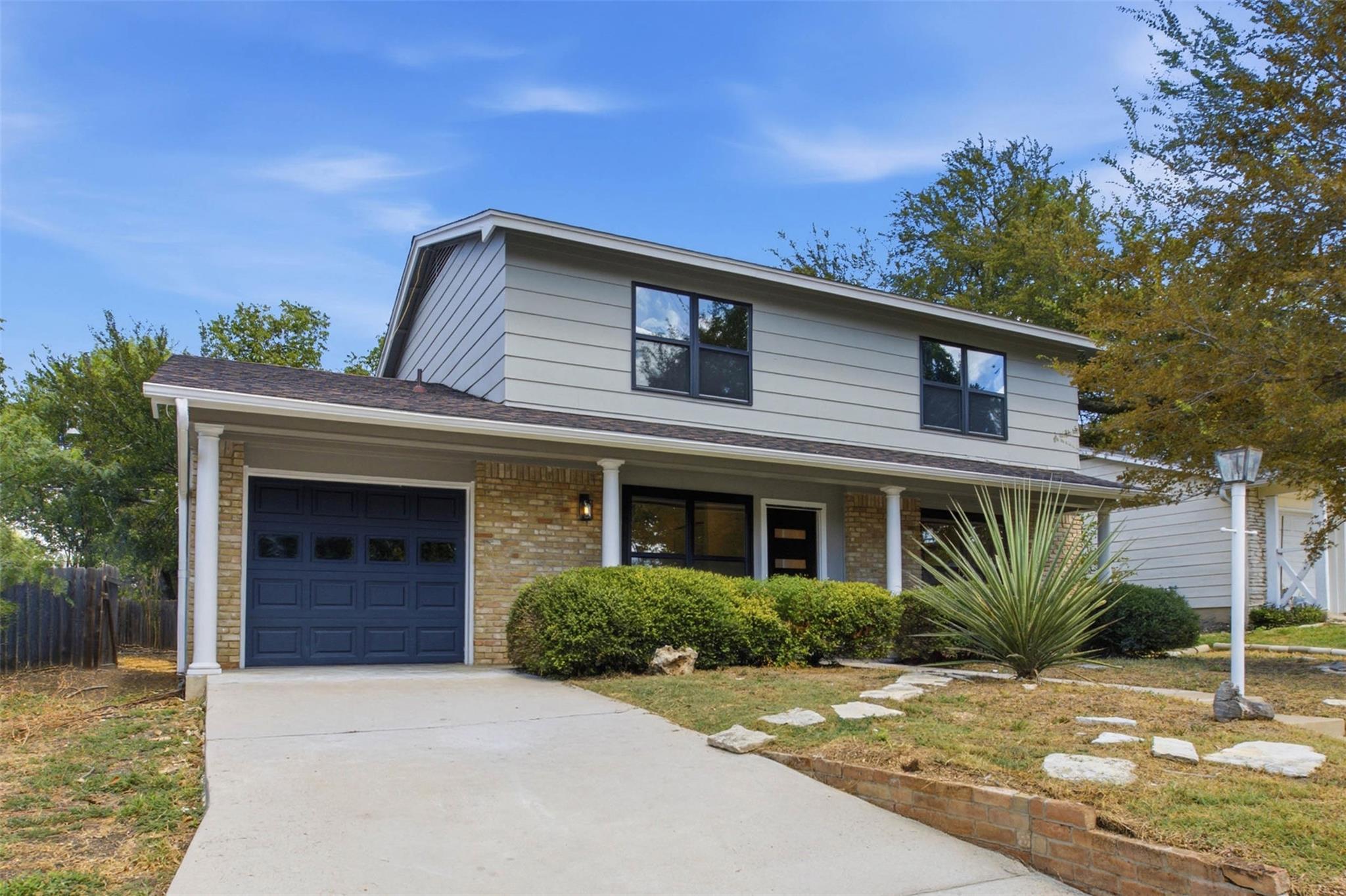 6904 Langston Dr Property Photo 2