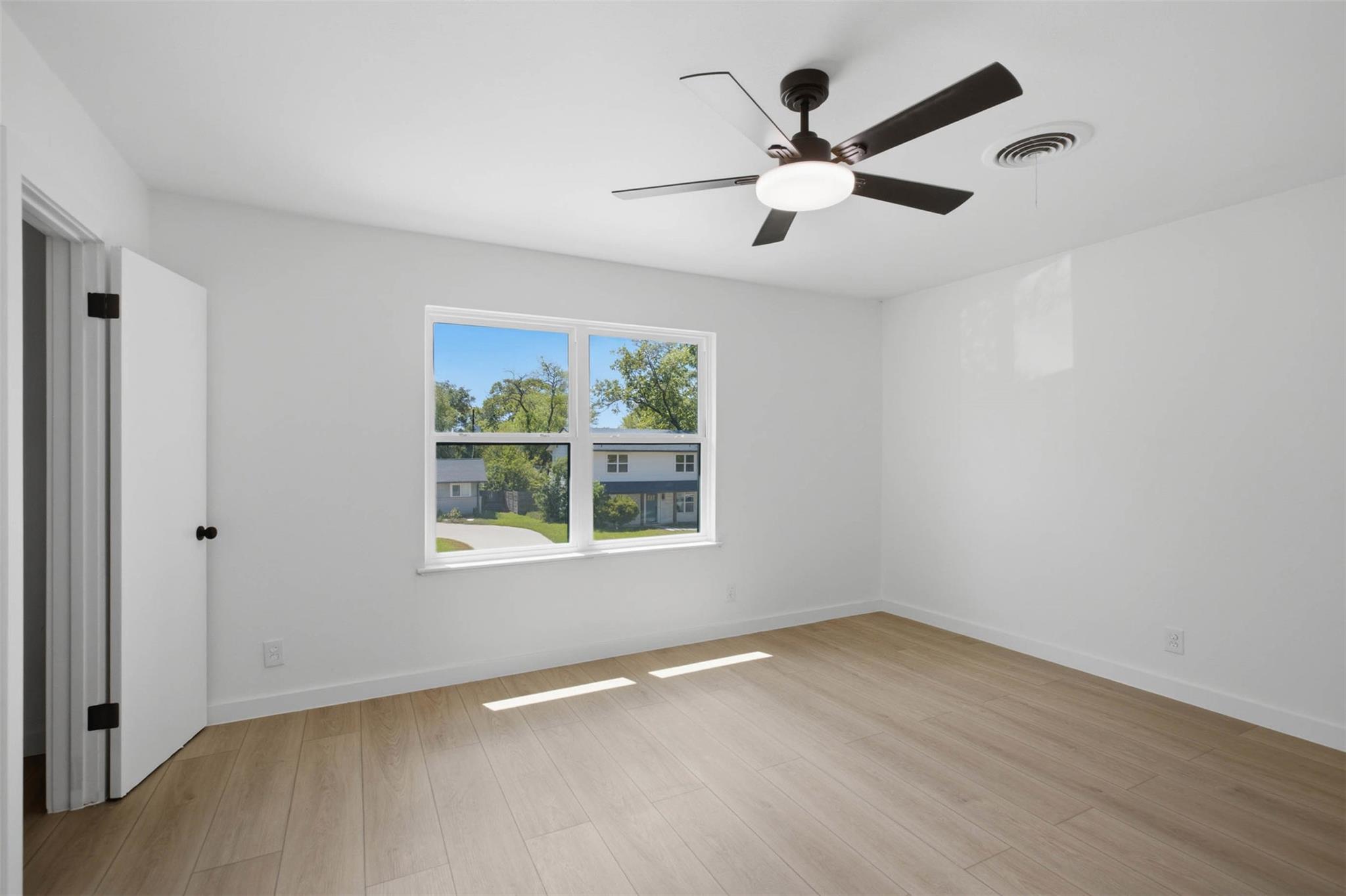 6904 Langston Dr Property Photo 15