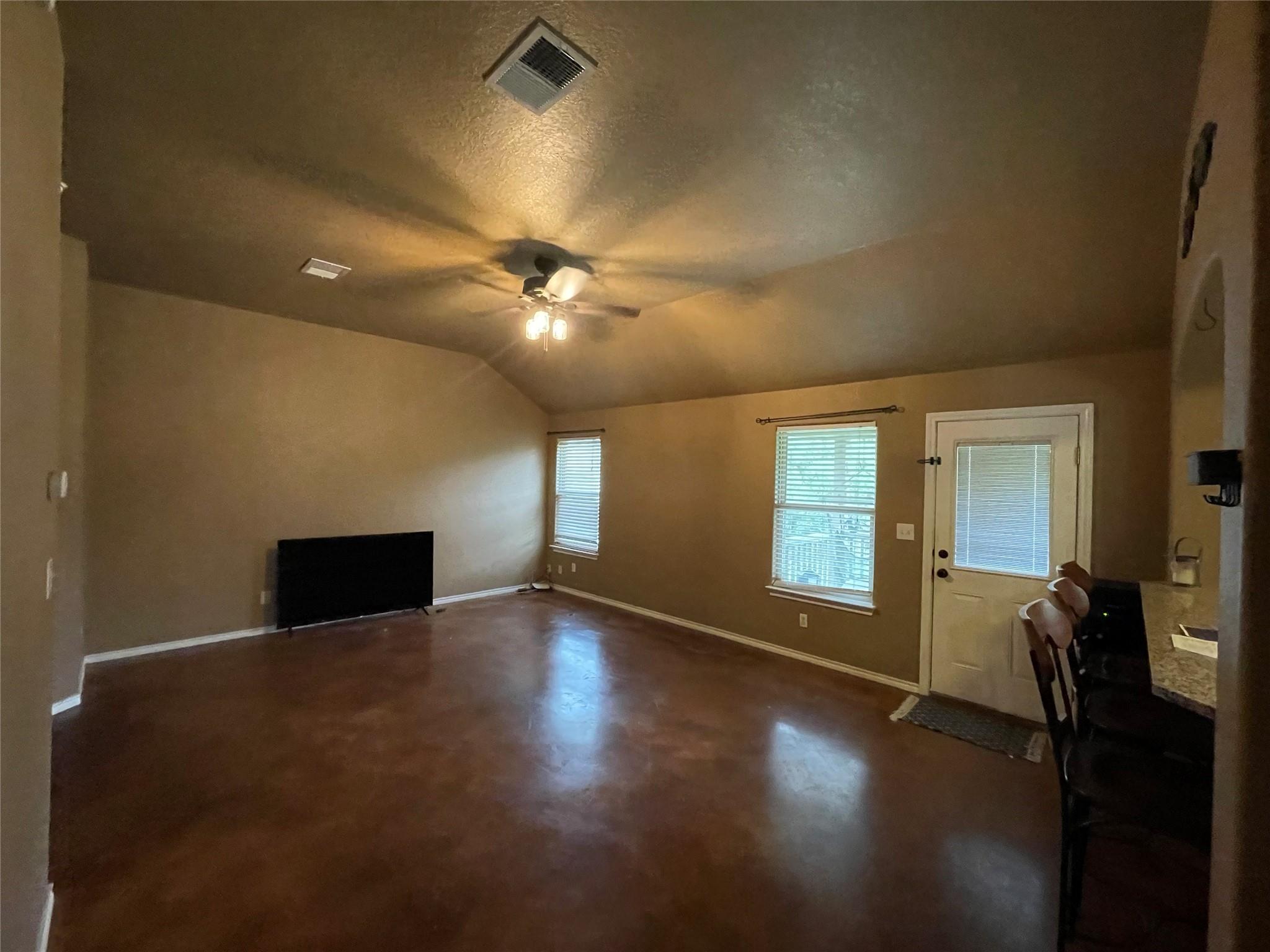 103 Miranda Ct Property Photo 18
