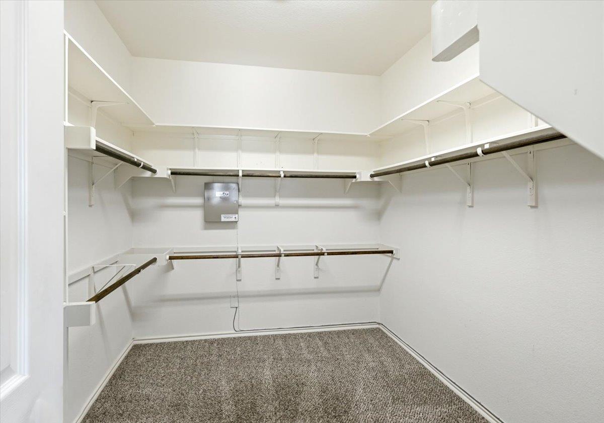 1101 Feather Reed Dr Property Photo 22