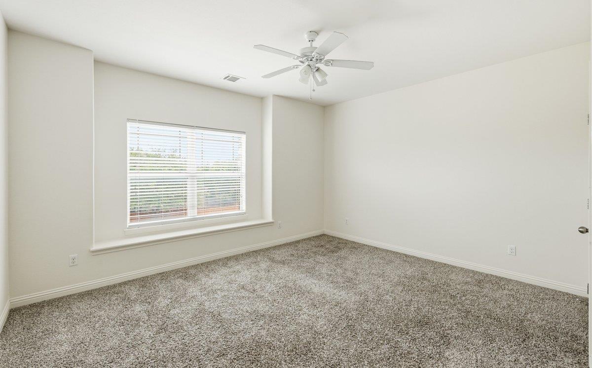 1101 Feather Reed Dr Property Photo 28