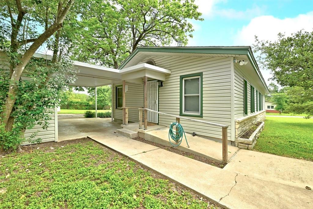 7500 Sherwood Rd Property Photo 5