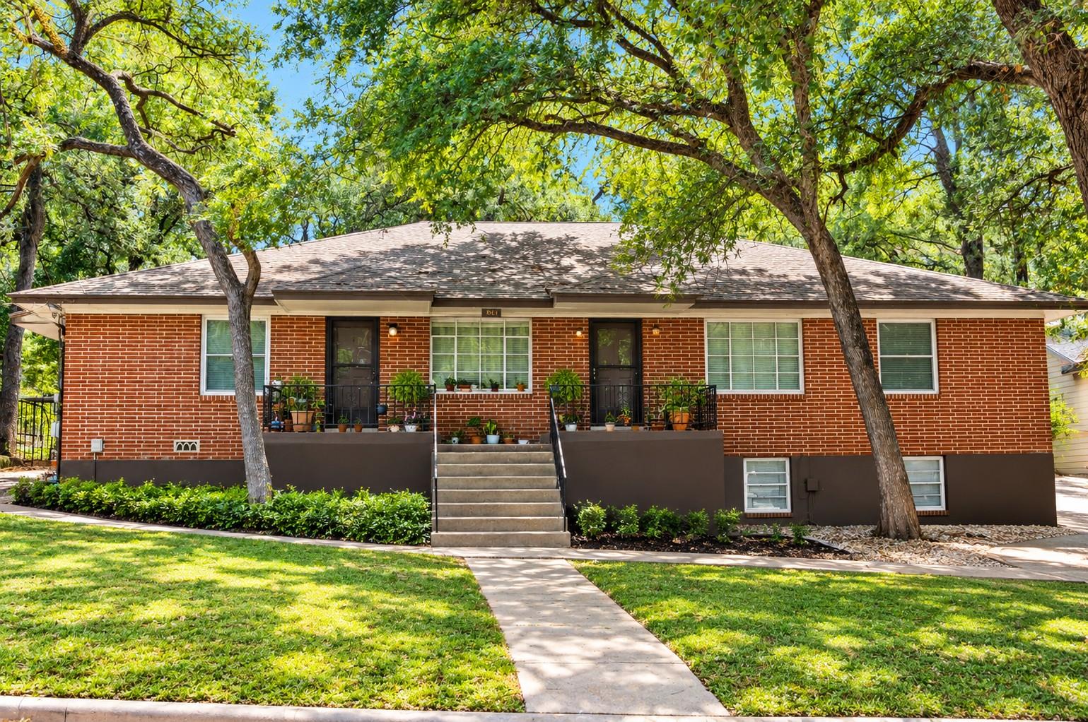 917 Keith Ln #D Property Photo 1