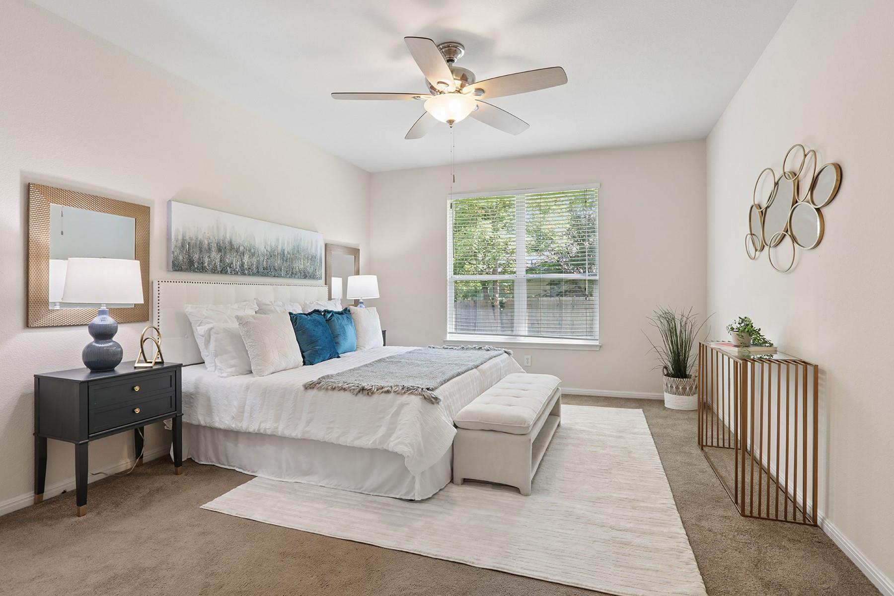 2225 Lou John St Property Photo 12