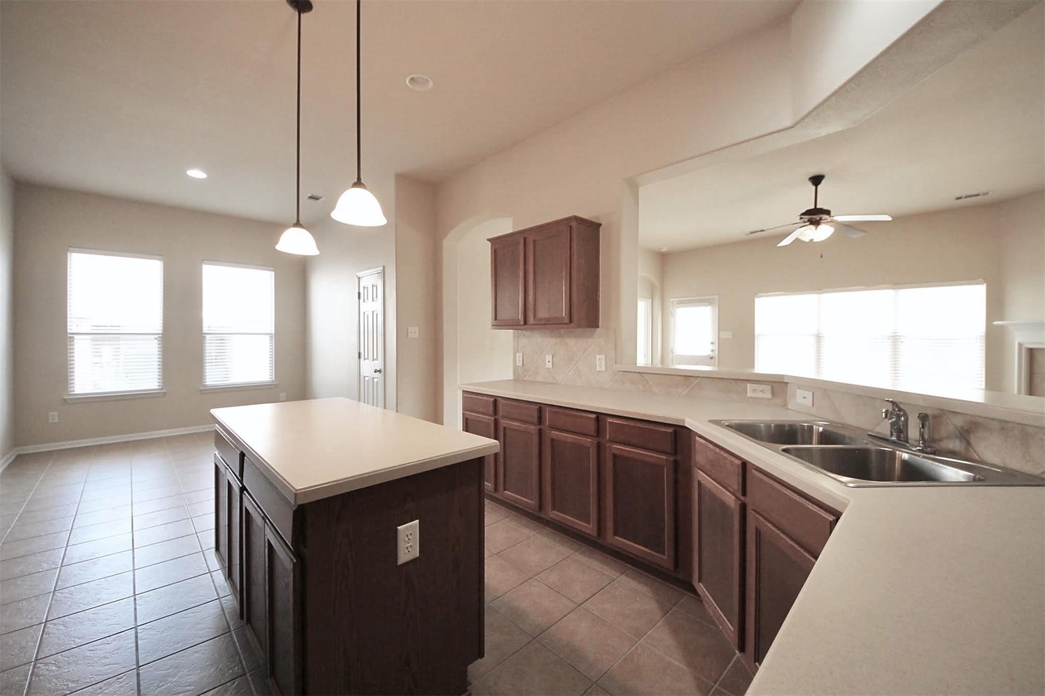 2603 Saddle Blanket Pl Property Photo 3