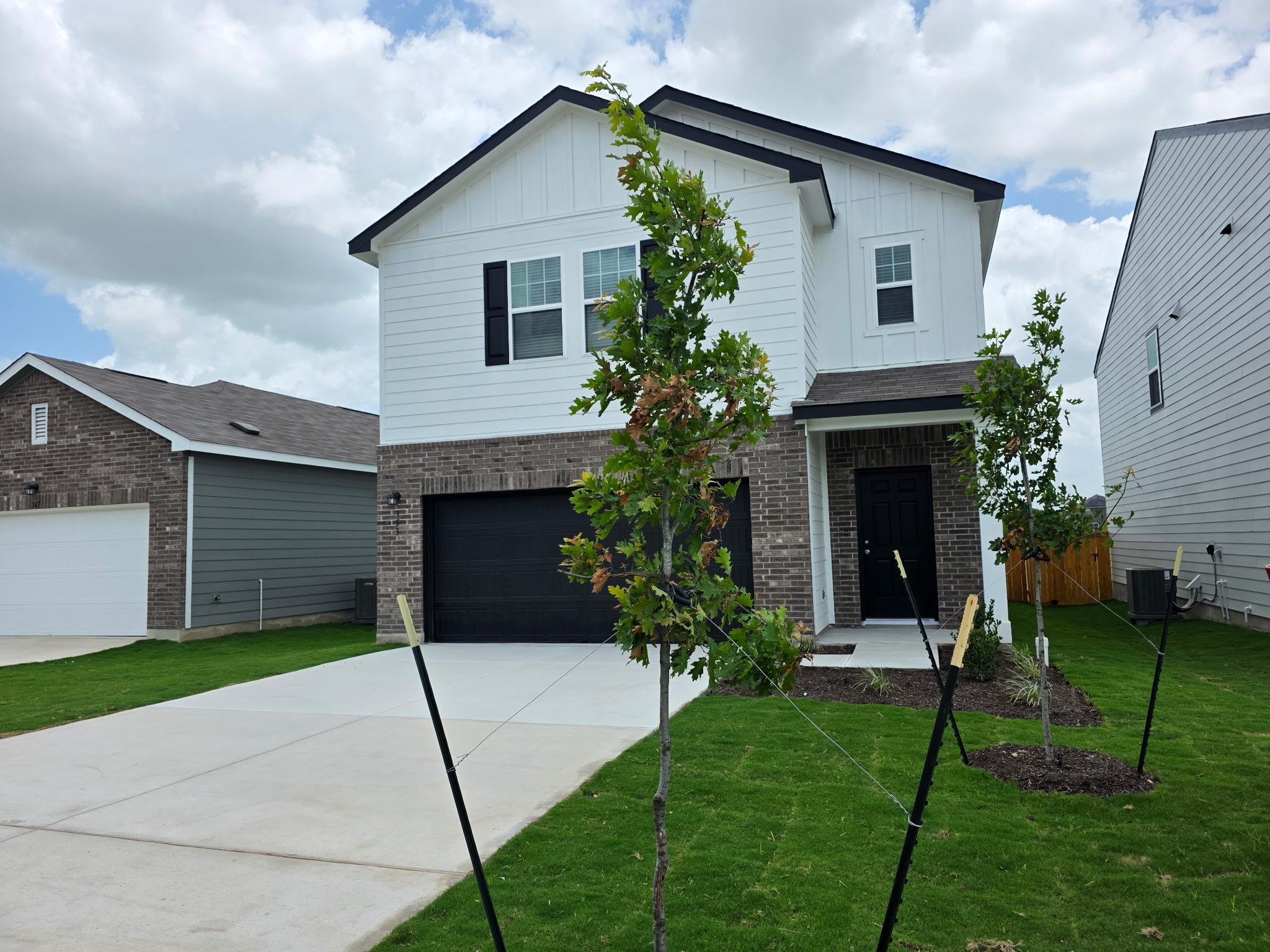 353 Enforcer Loop Property Photo 2