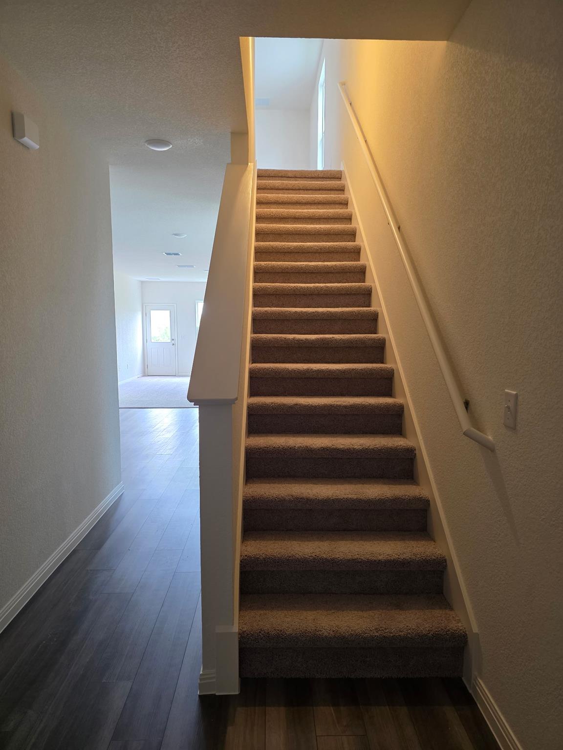 353 Enforcer Loop Property Photo 6