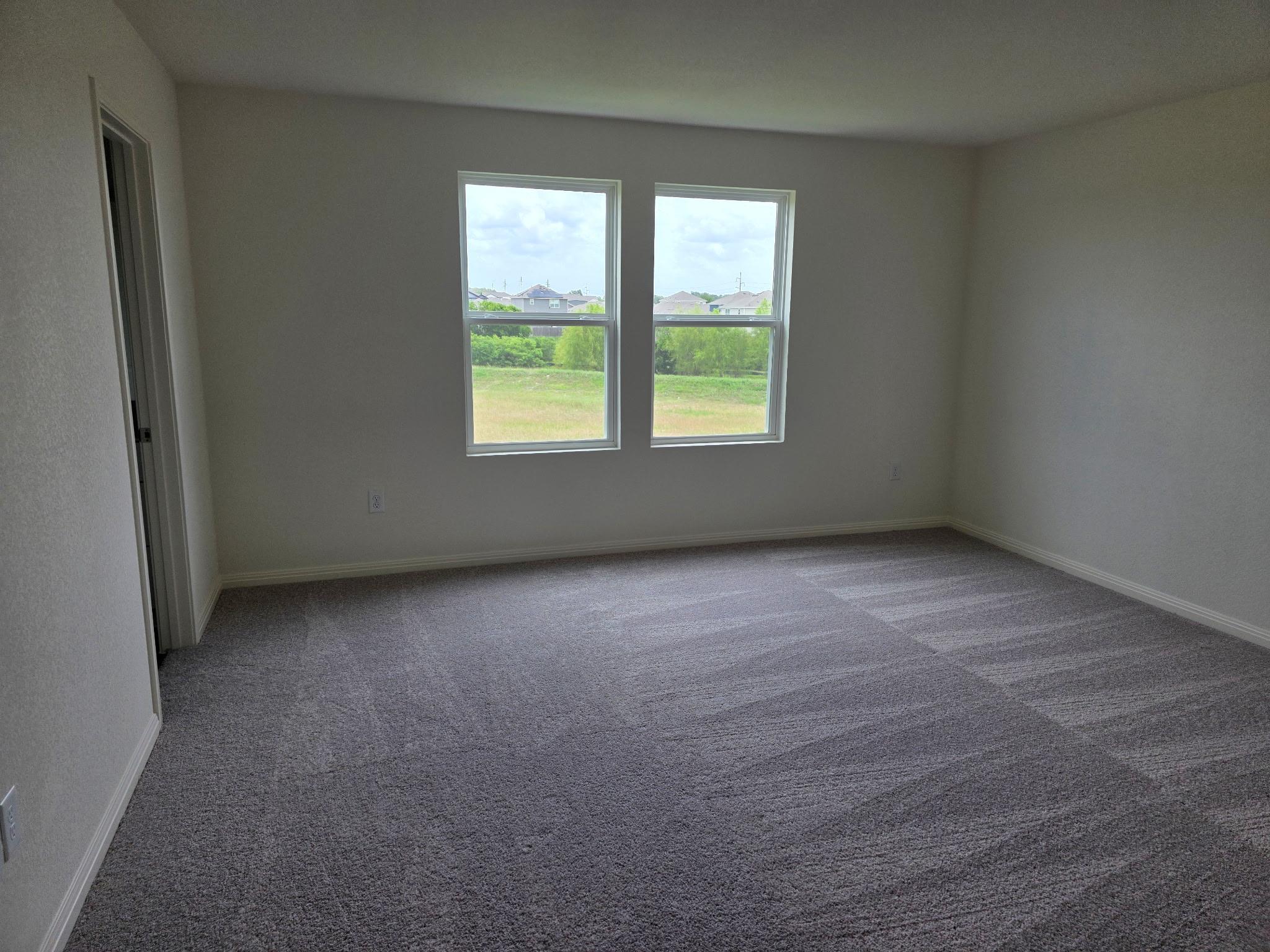 353 Enforcer Loop Property Photo 9