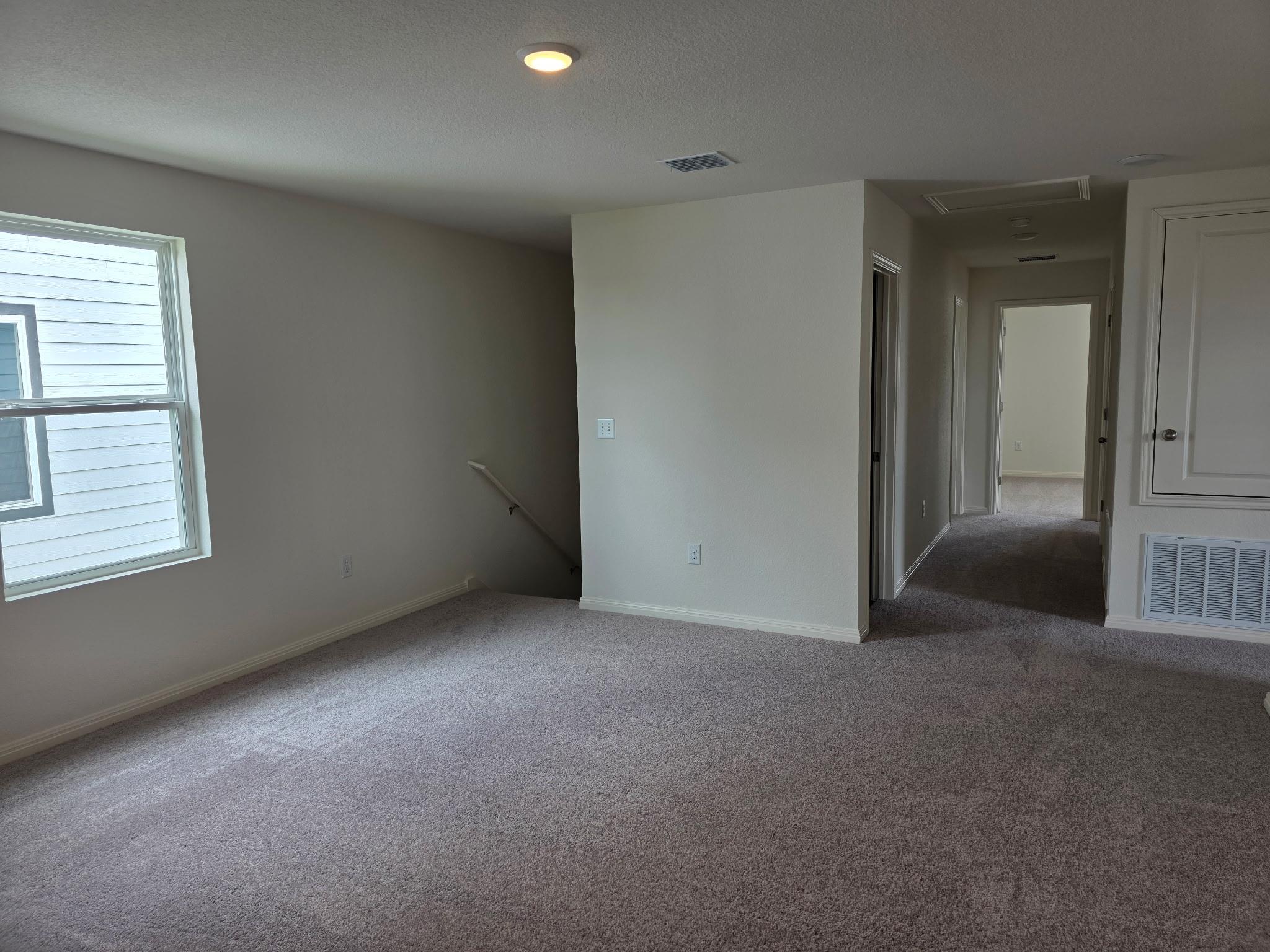 353 Enforcer Loop Property Photo 10