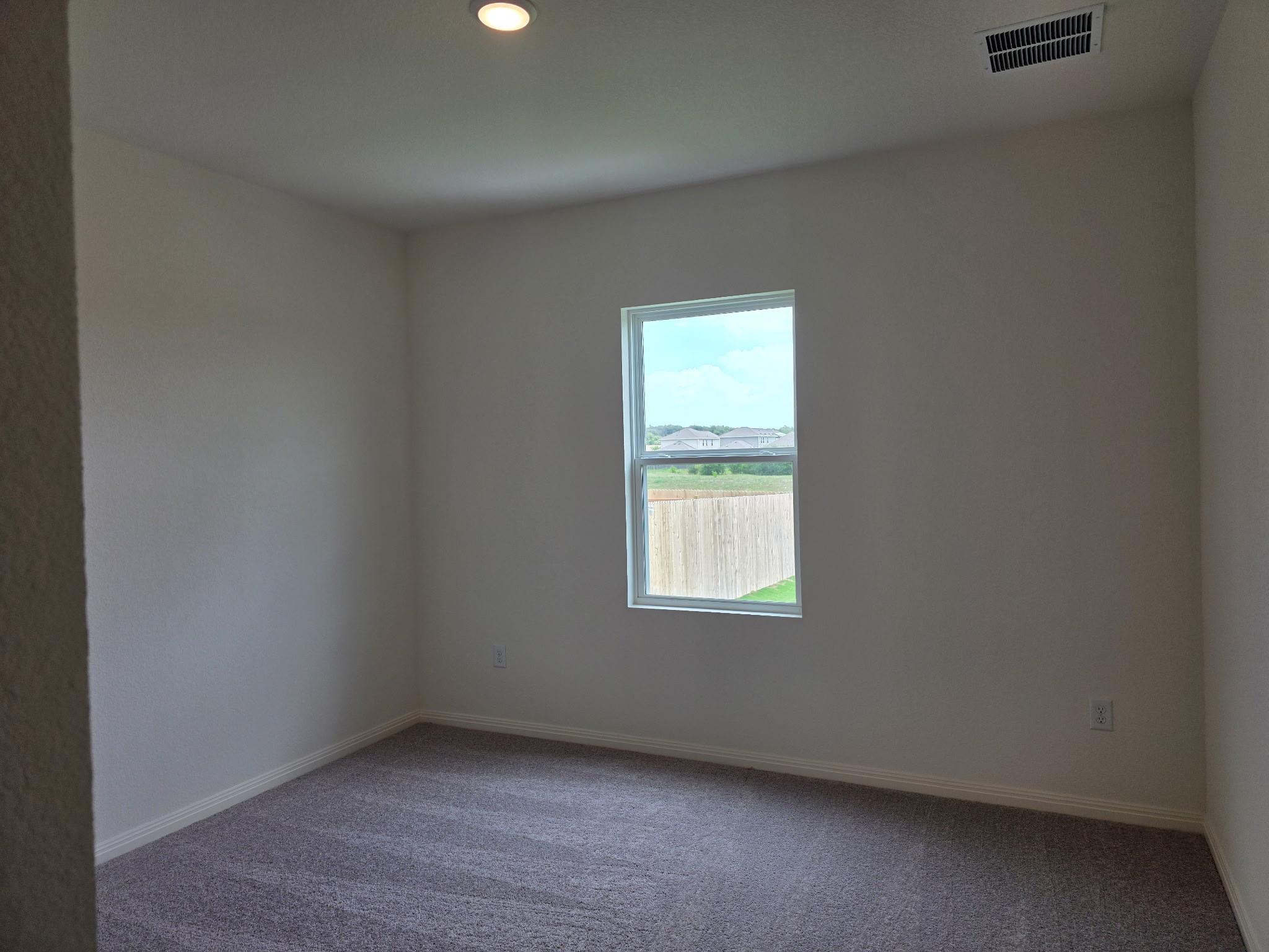 353 Enforcer Loop Property Photo 12