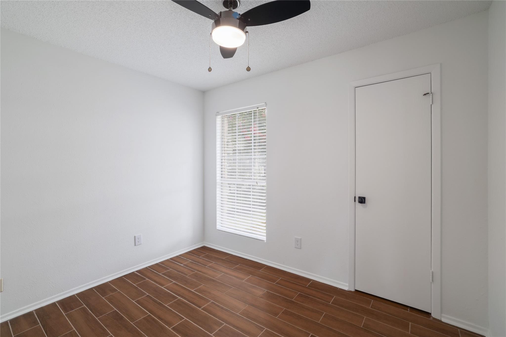 804 Lone Tree Ct Property Photo 14