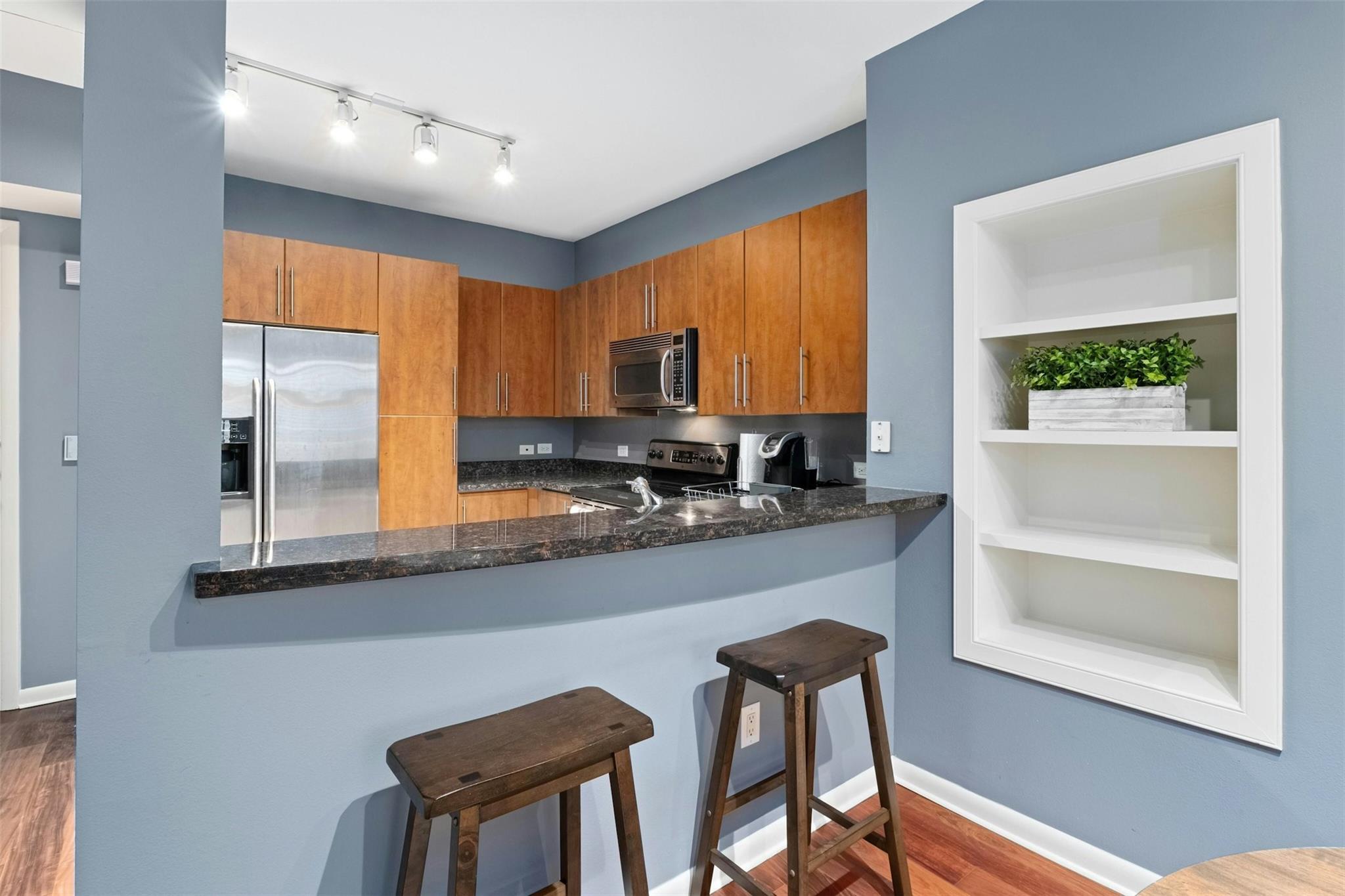54 Rainey St 403 Property Photo 8