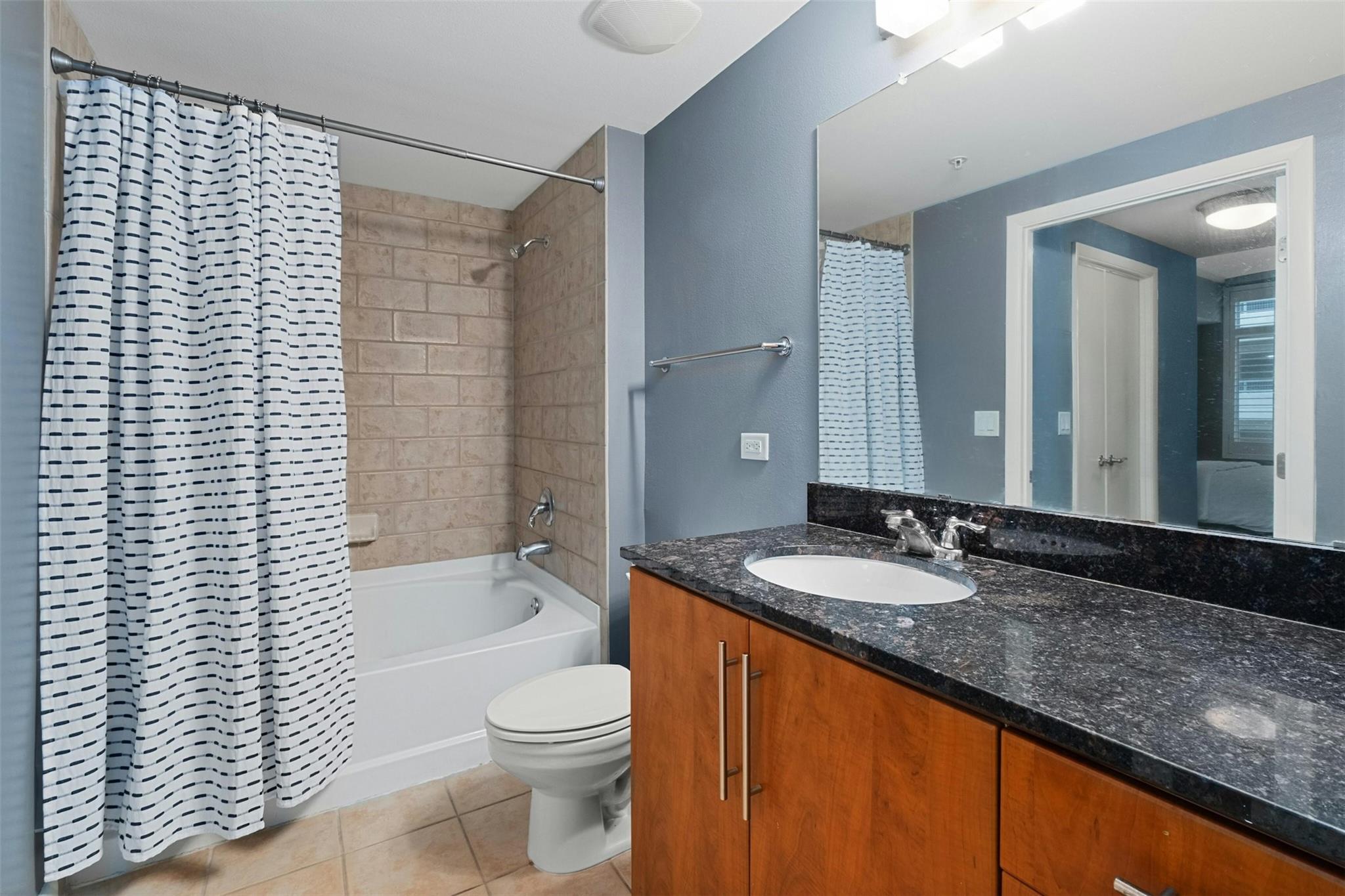 54 Rainey St 403 Property Photo 17