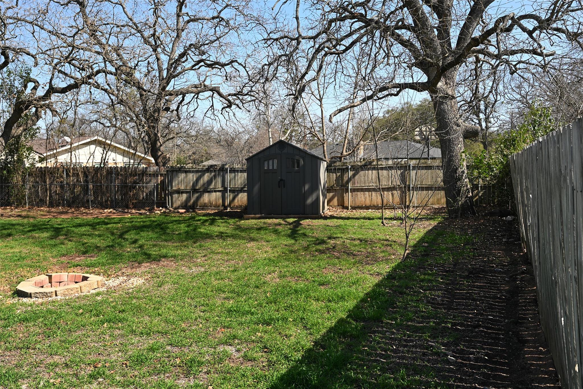 404 Northwood Dr Property Photo 24