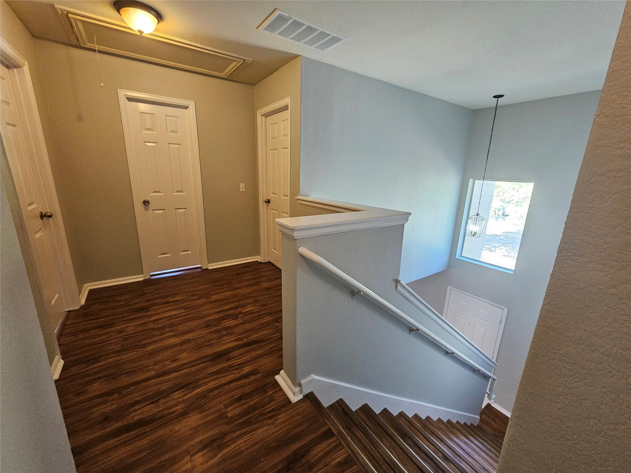 580 Hometown Pkwy Property Photo 16