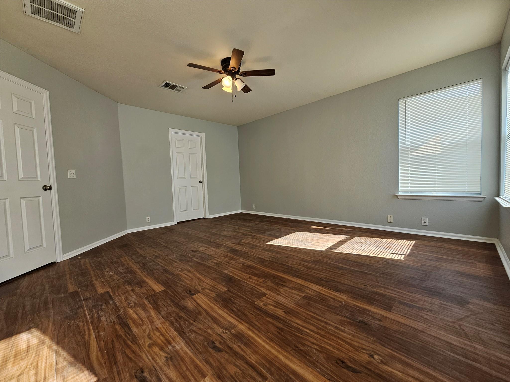 580 Hometown Pkwy Property Photo 19