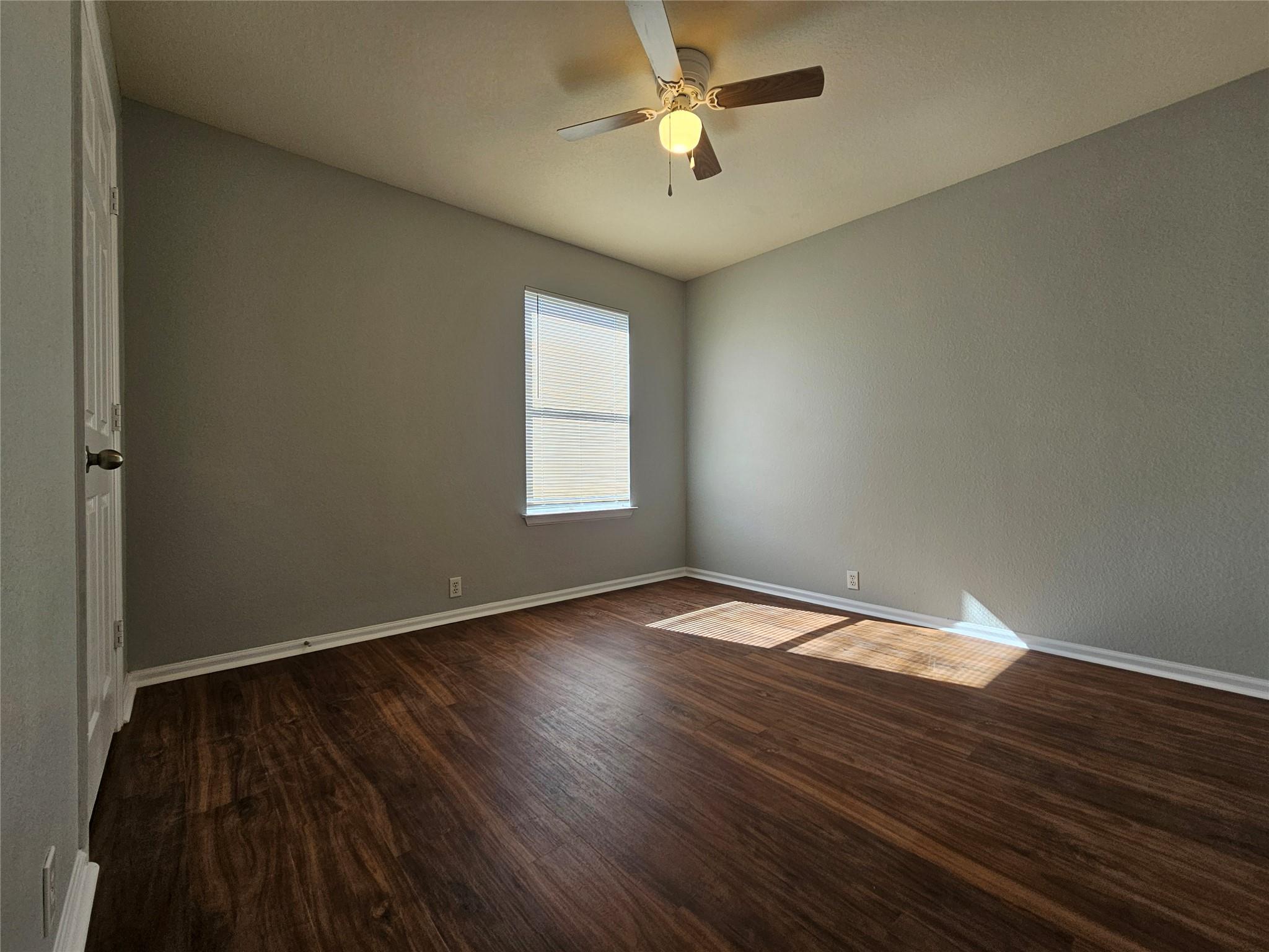 580 Hometown Pkwy Property Photo 27