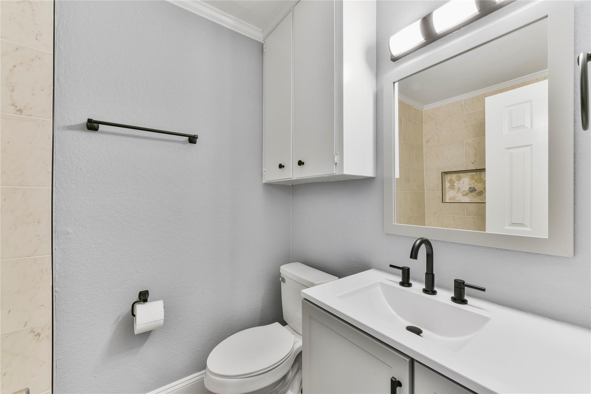 12506 Limerick Ave Property Photo 10