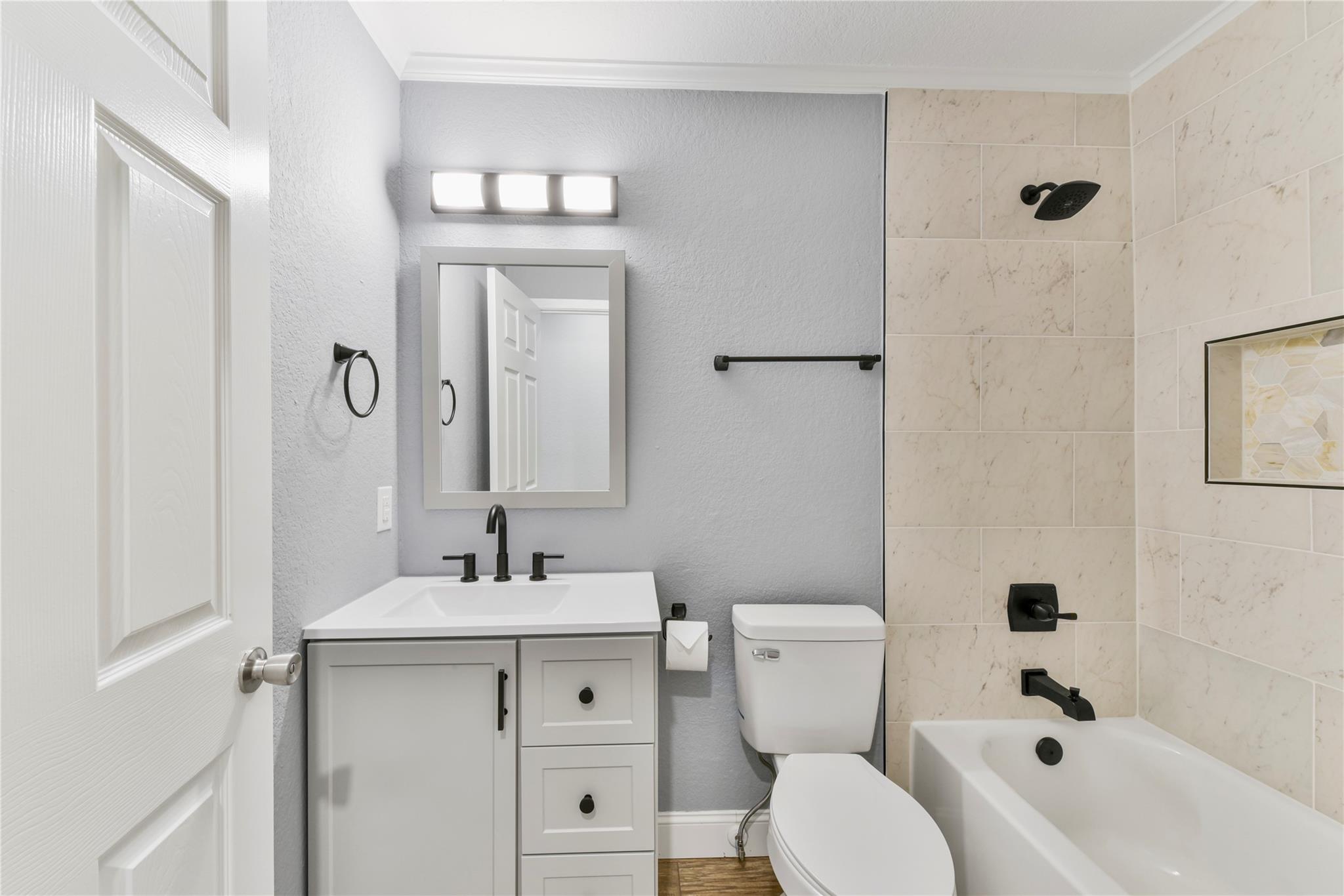 12506 Limerick Ave Property Photo 14