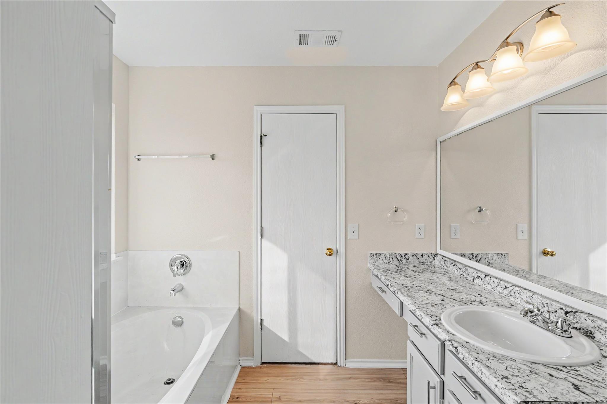 172 Discovery None Property Photo 24