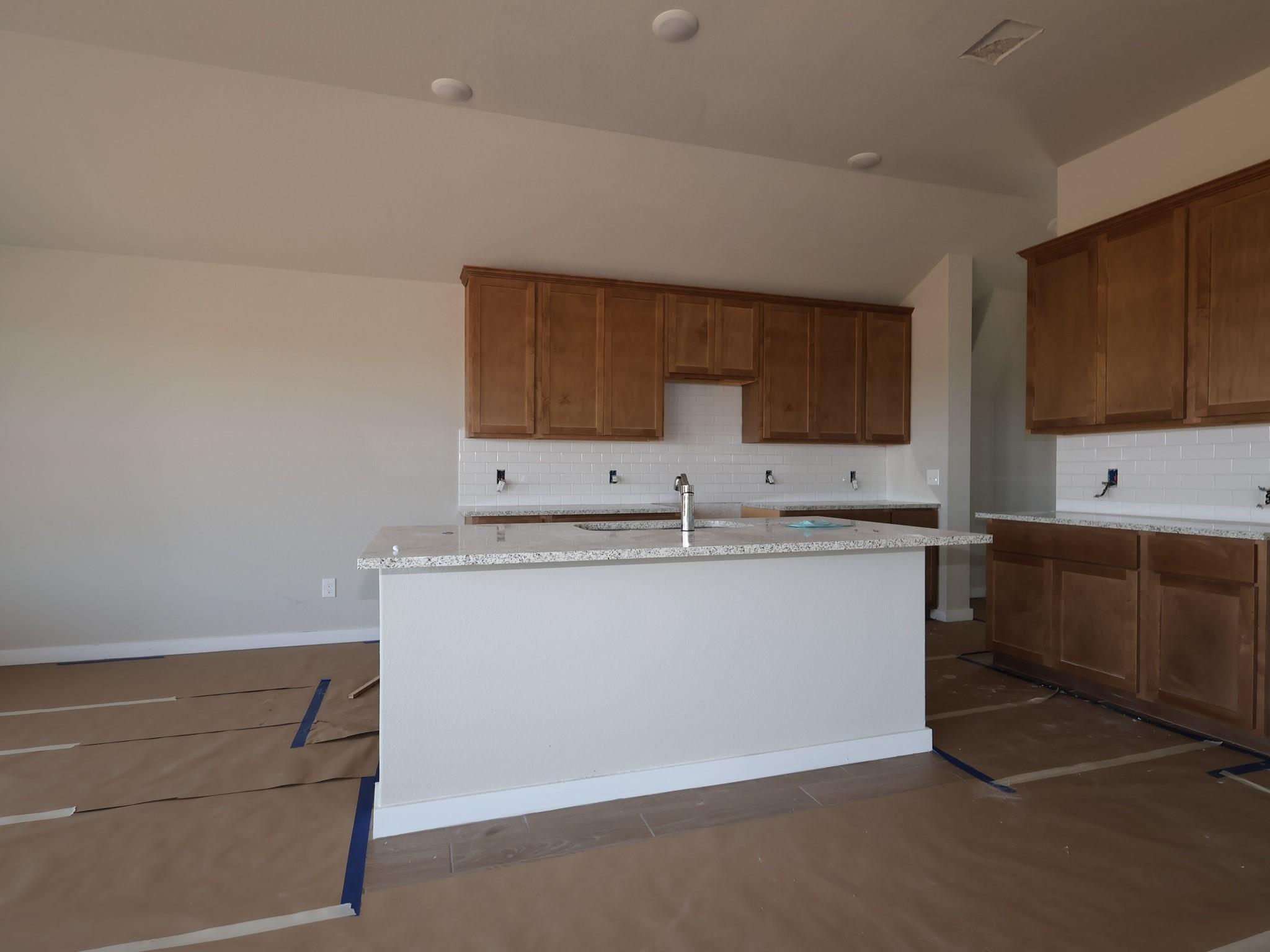12721 Setting Peak Ln Property Photo 2
