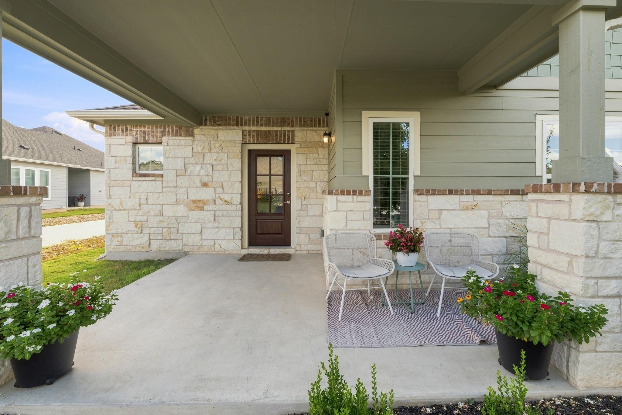 9207 Looksee Ln Property Photo 3